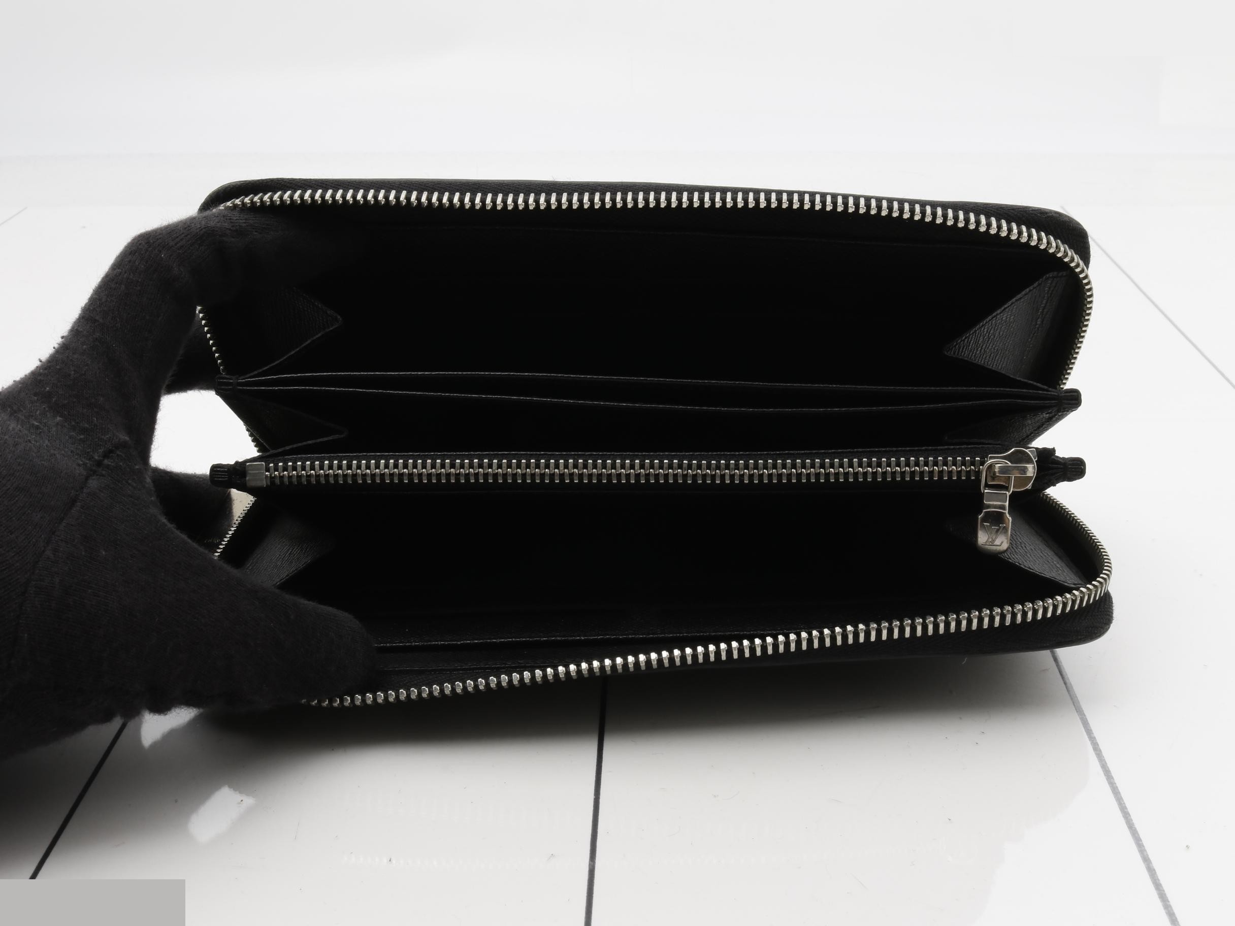 Epi Long Wallet — view 4