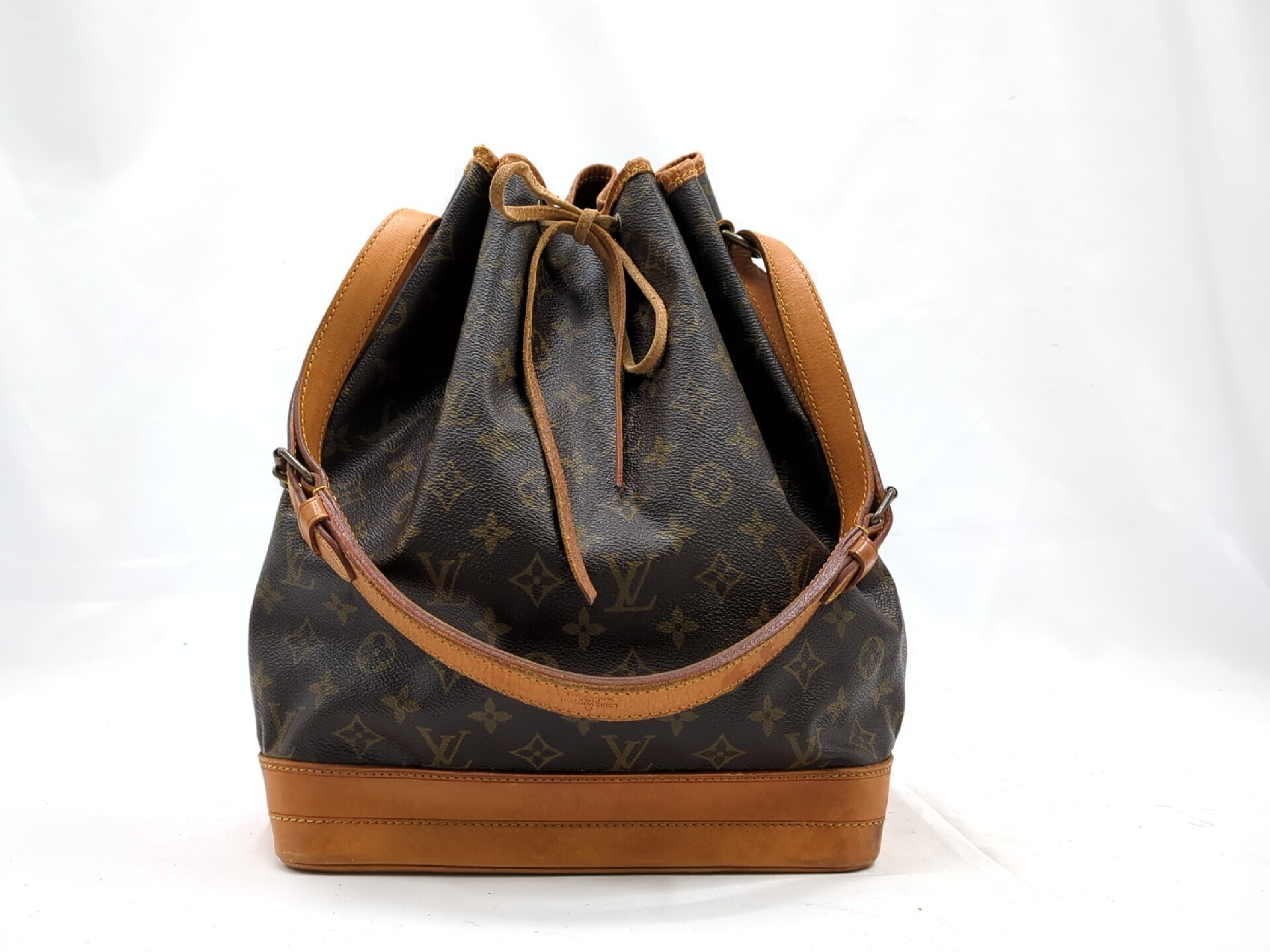 M42224 Monogram Noé Handbag