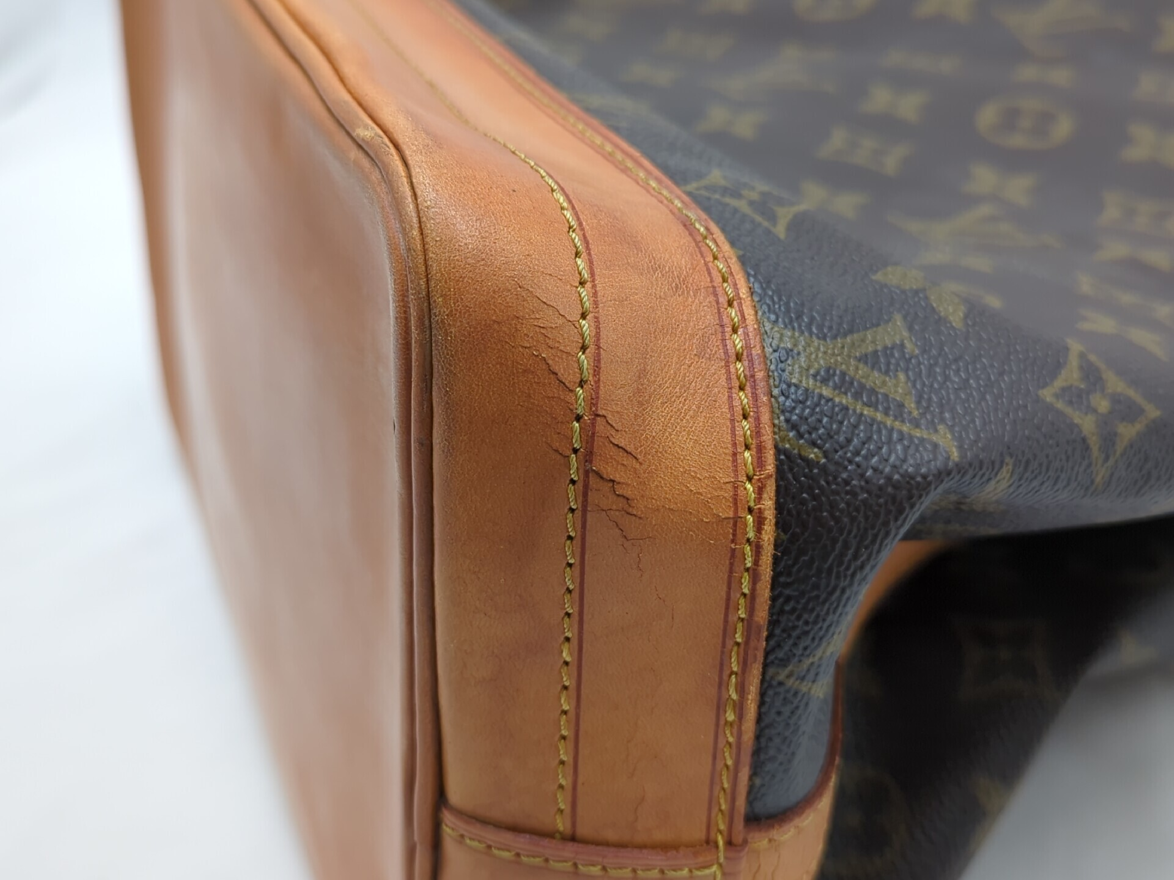 M42224 Monogram Noé Handbag — view 12