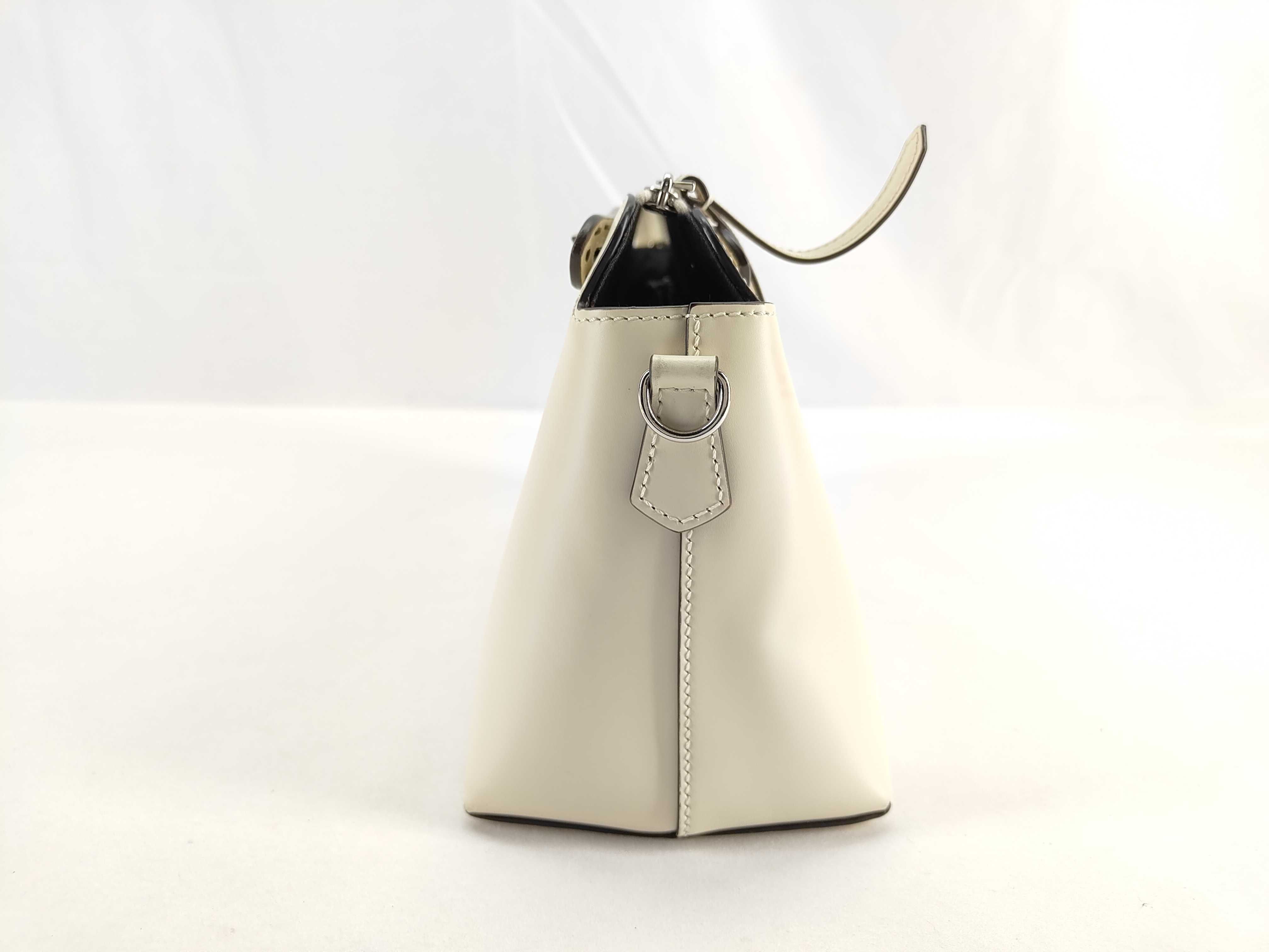By The Way Medium Leather 2-Way Handbag, Beige, 8BL146 (Shoulder Bag) — view 3