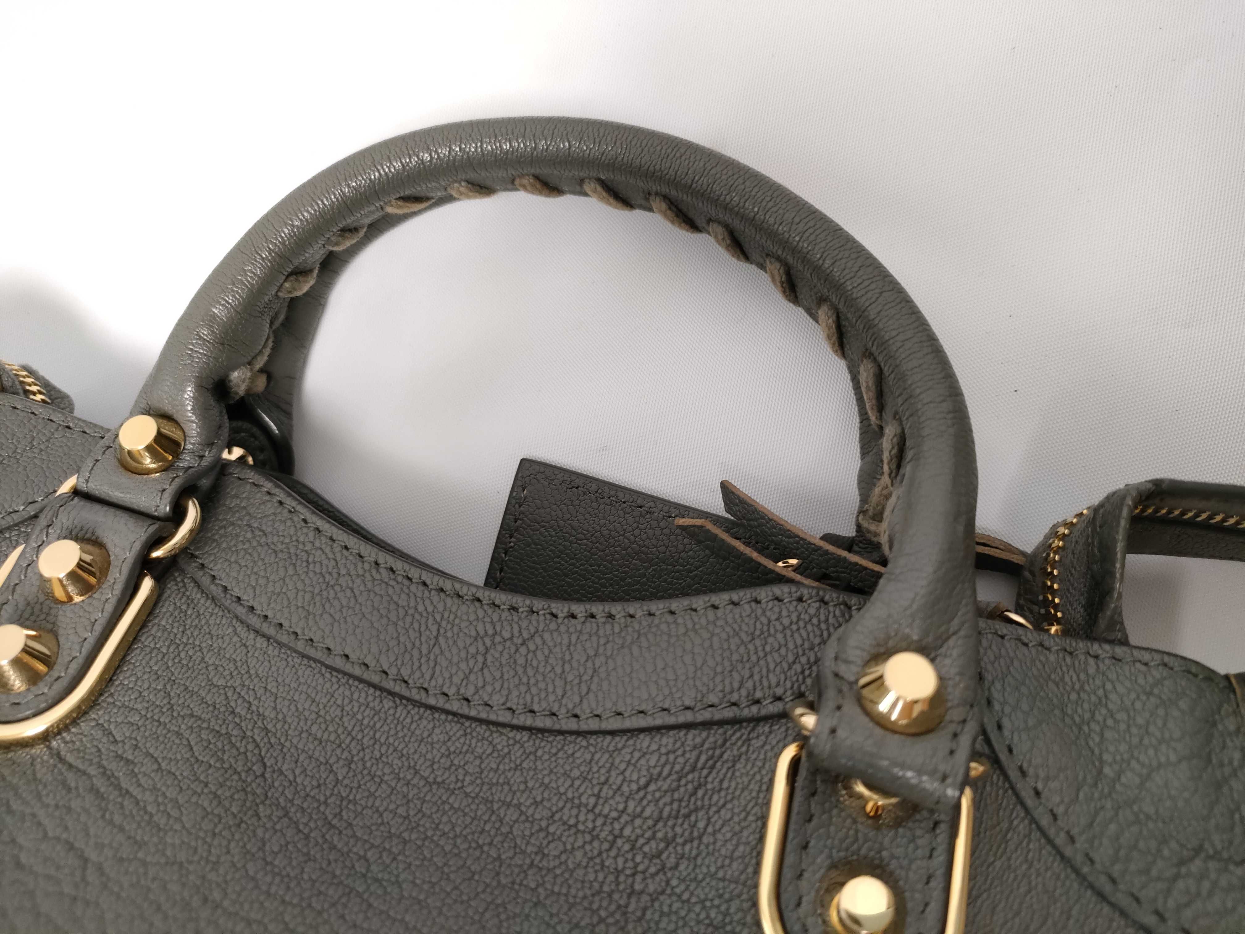 ID- Classic Metallic Edge Mini City 2-way Shoulder Bag Cowskin Gray Shoulder Bag — view 5