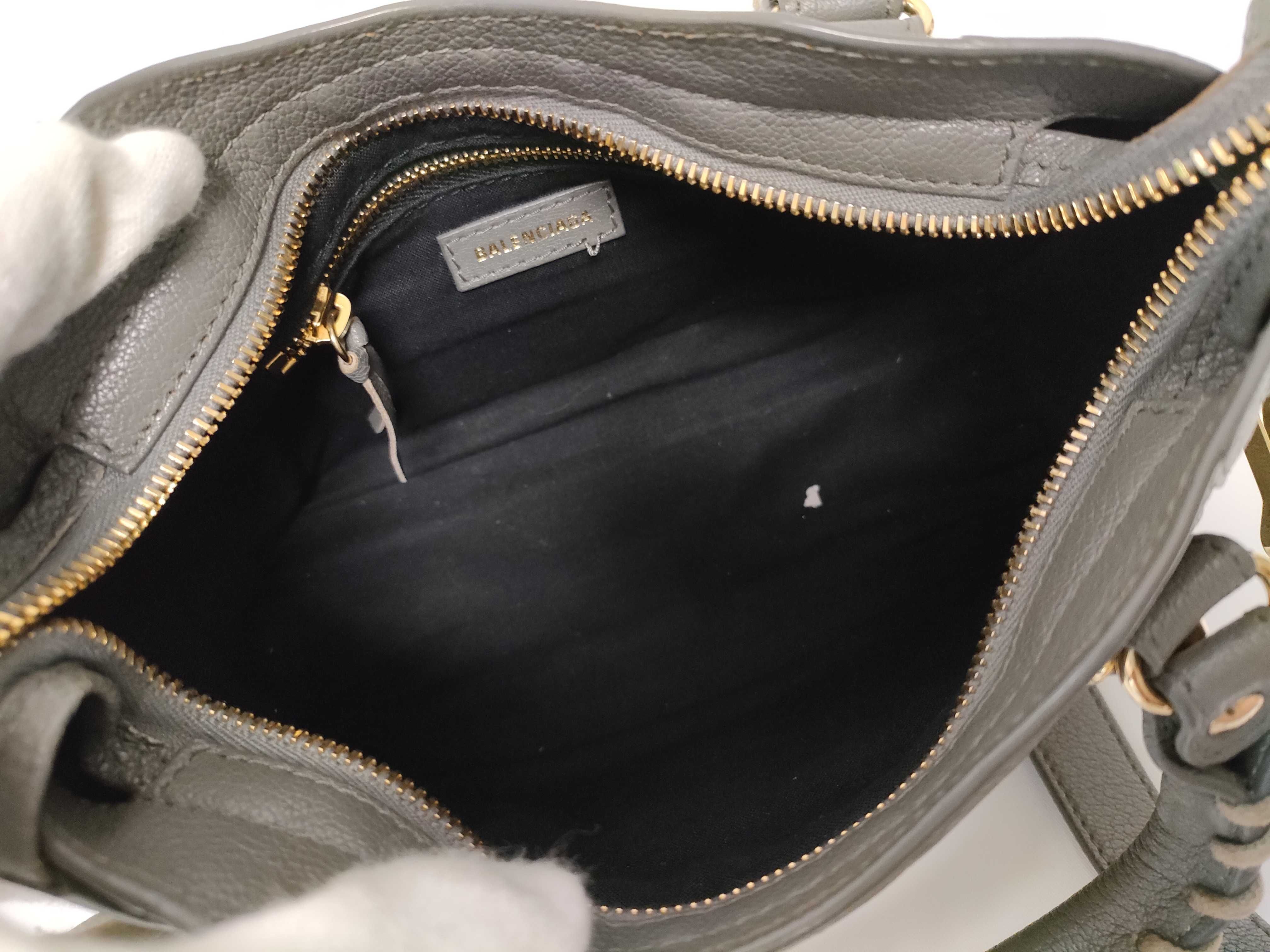 ID- Classic Metallic Edge Mini City 2-way Shoulder Bag Cowskin Gray Shoulder Bag — view 9