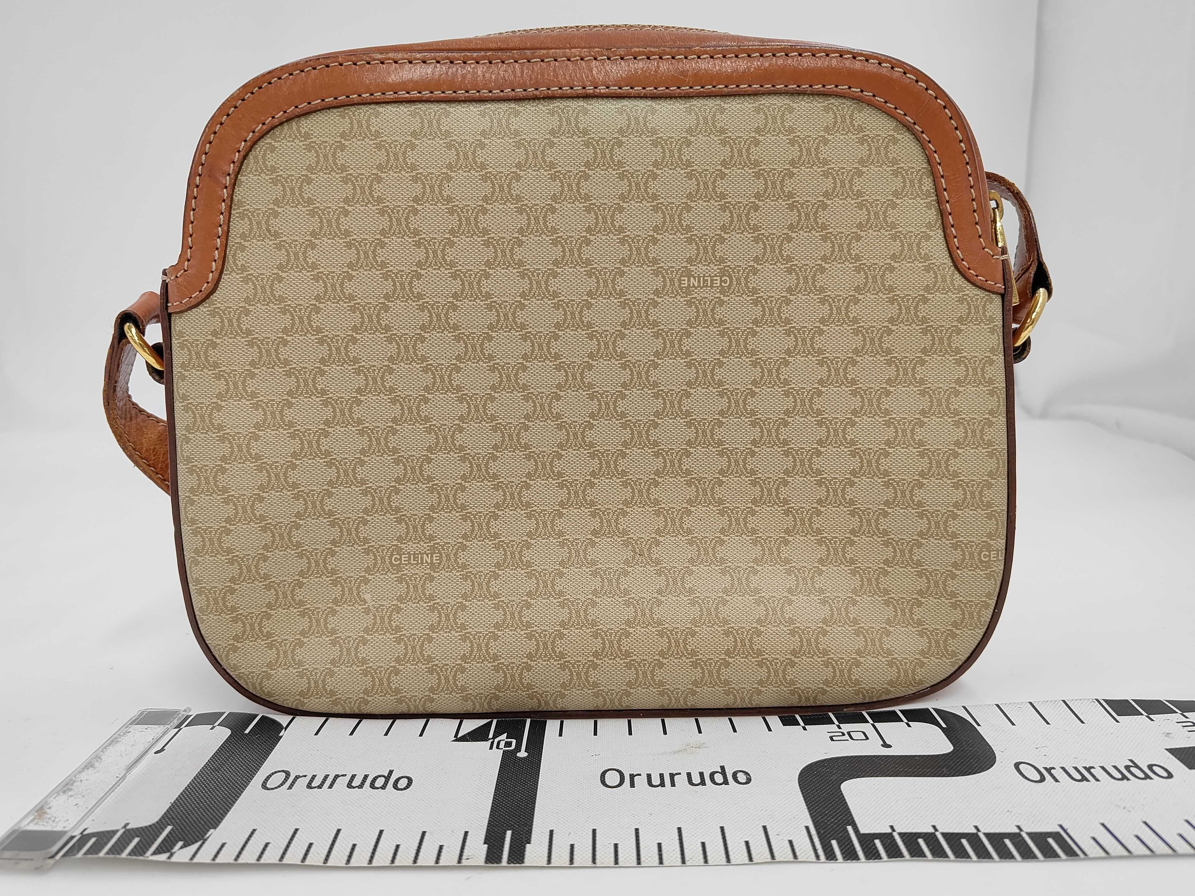 Macadam pattern logo shoulder bag — view 2