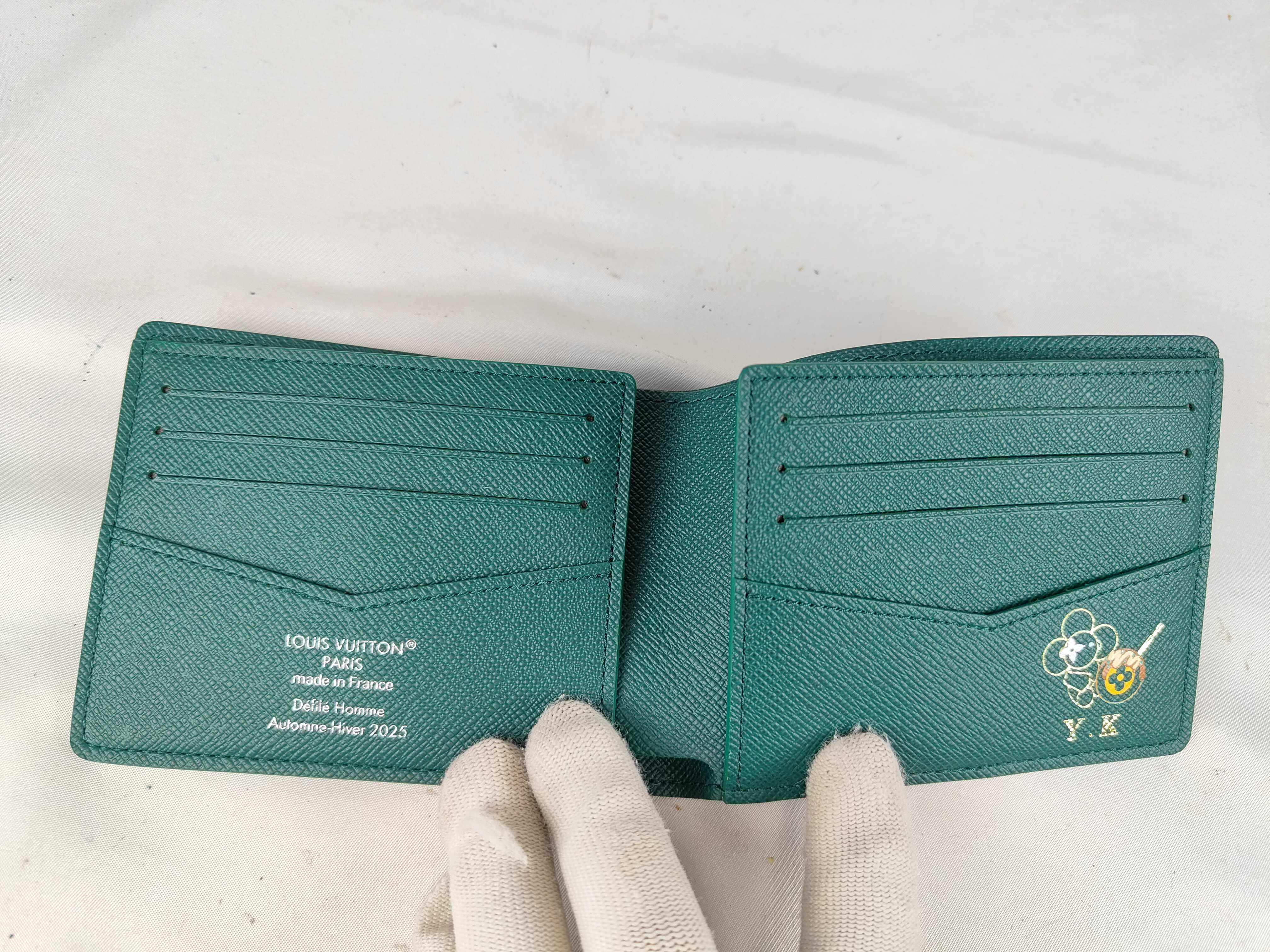 Monogram Paris Tokyo Portefeuille Slender Wallet — view 7
