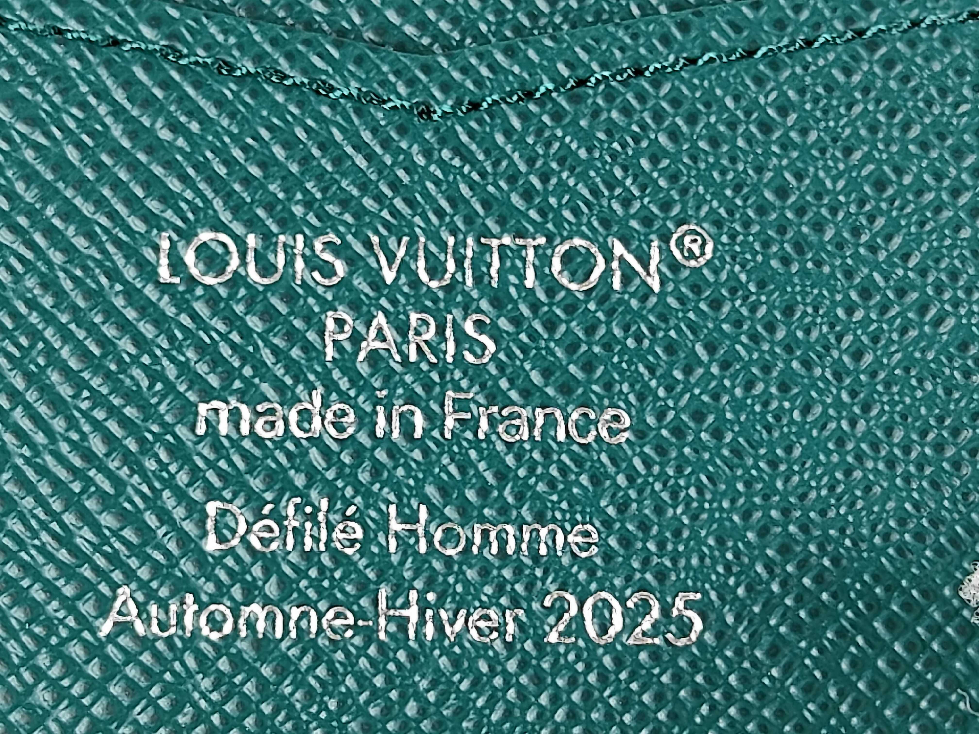 Monogram Paris Tokyo Portefeuille Slender Wallet — view 8