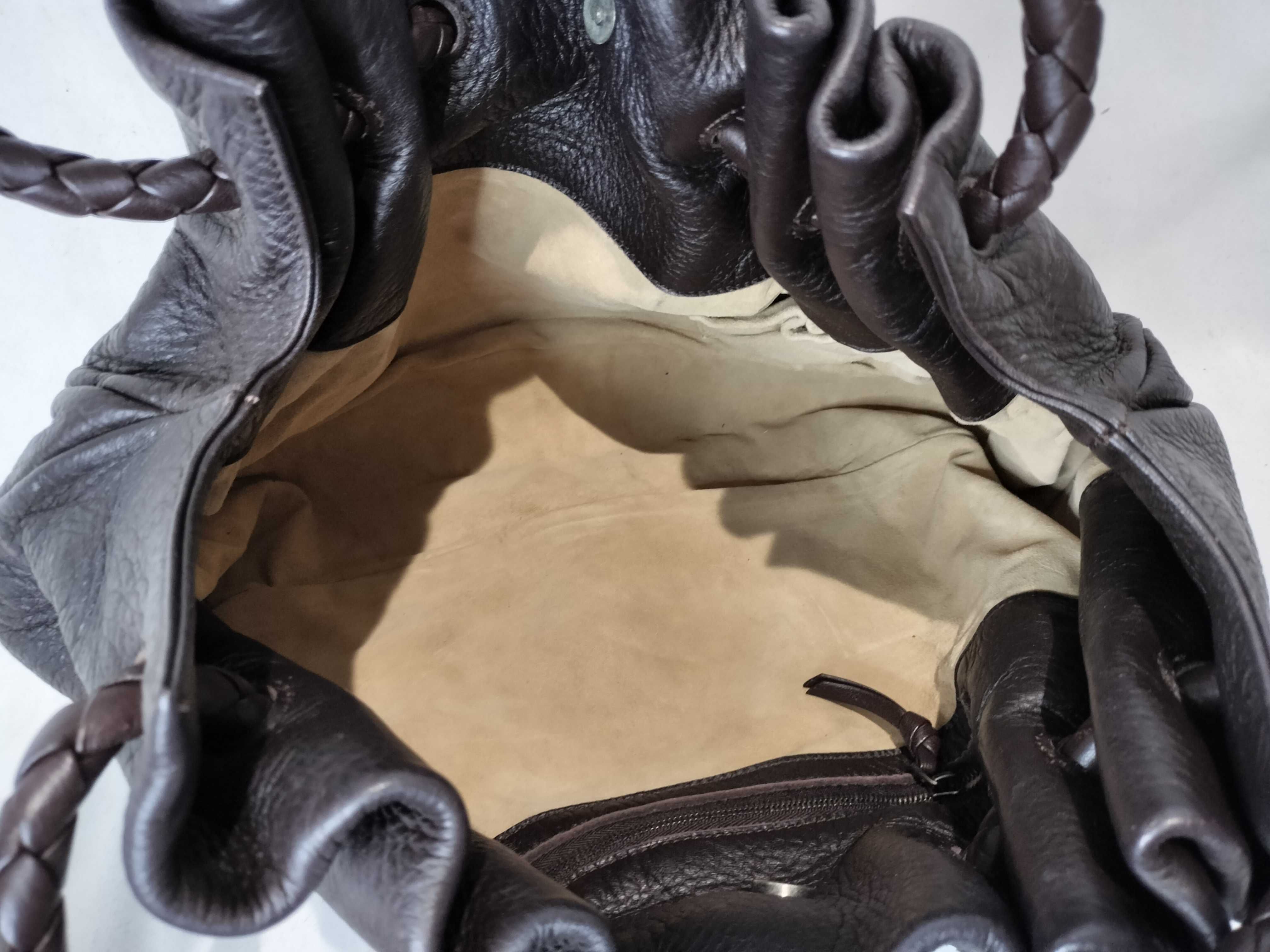 Intrecciato Hobo Handbag — view 8
