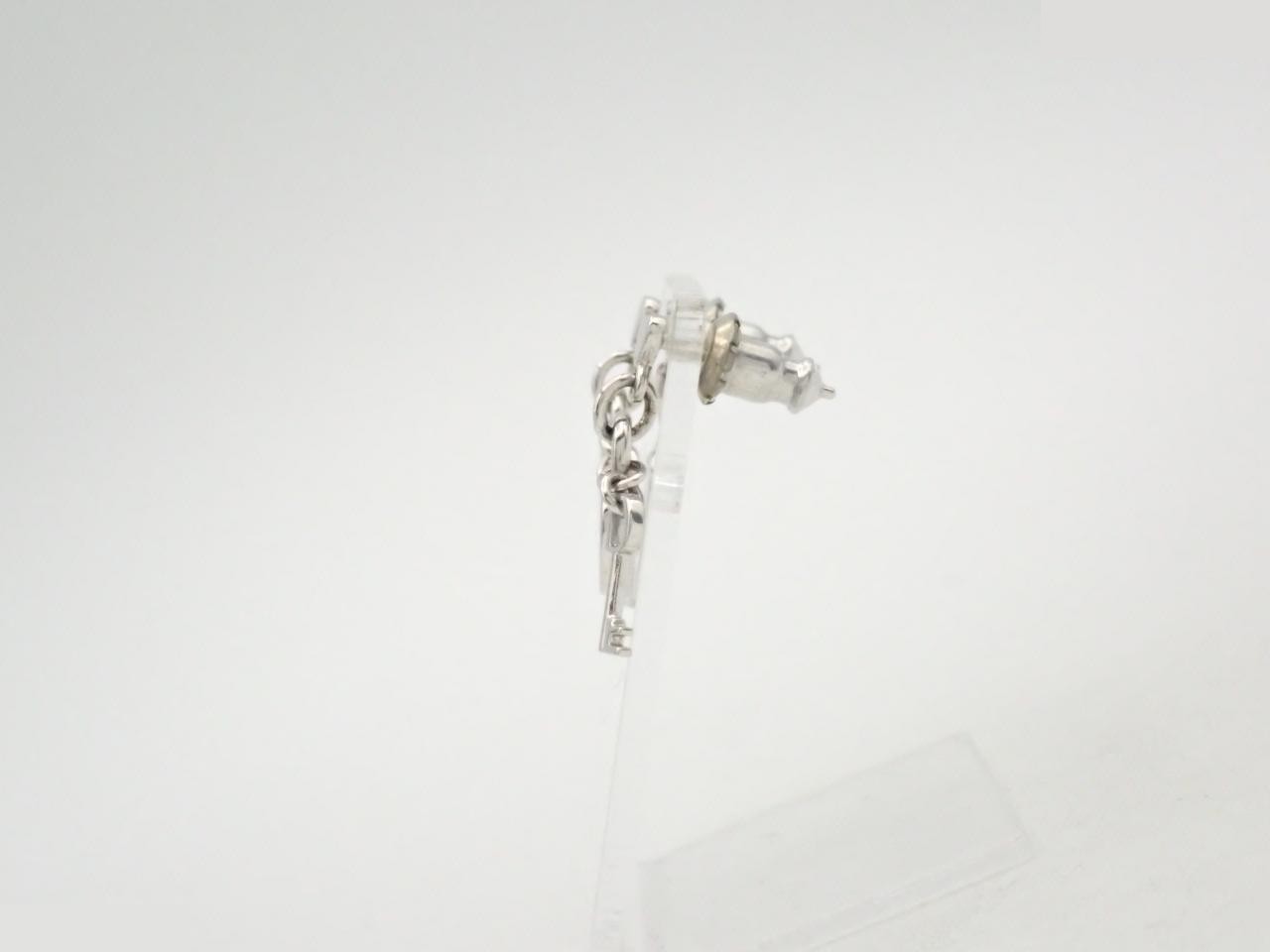 Earrings — view 3