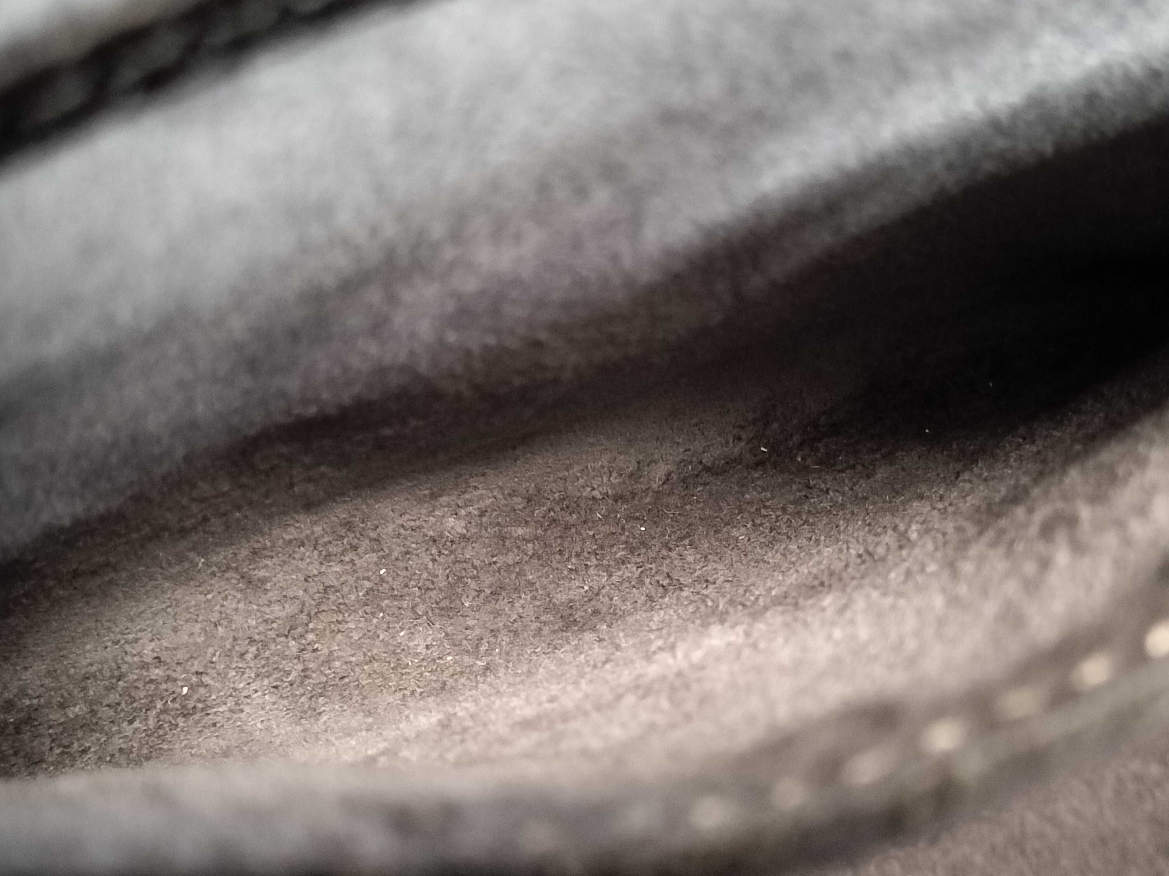 Epi Alma Black Handbag — view 11
