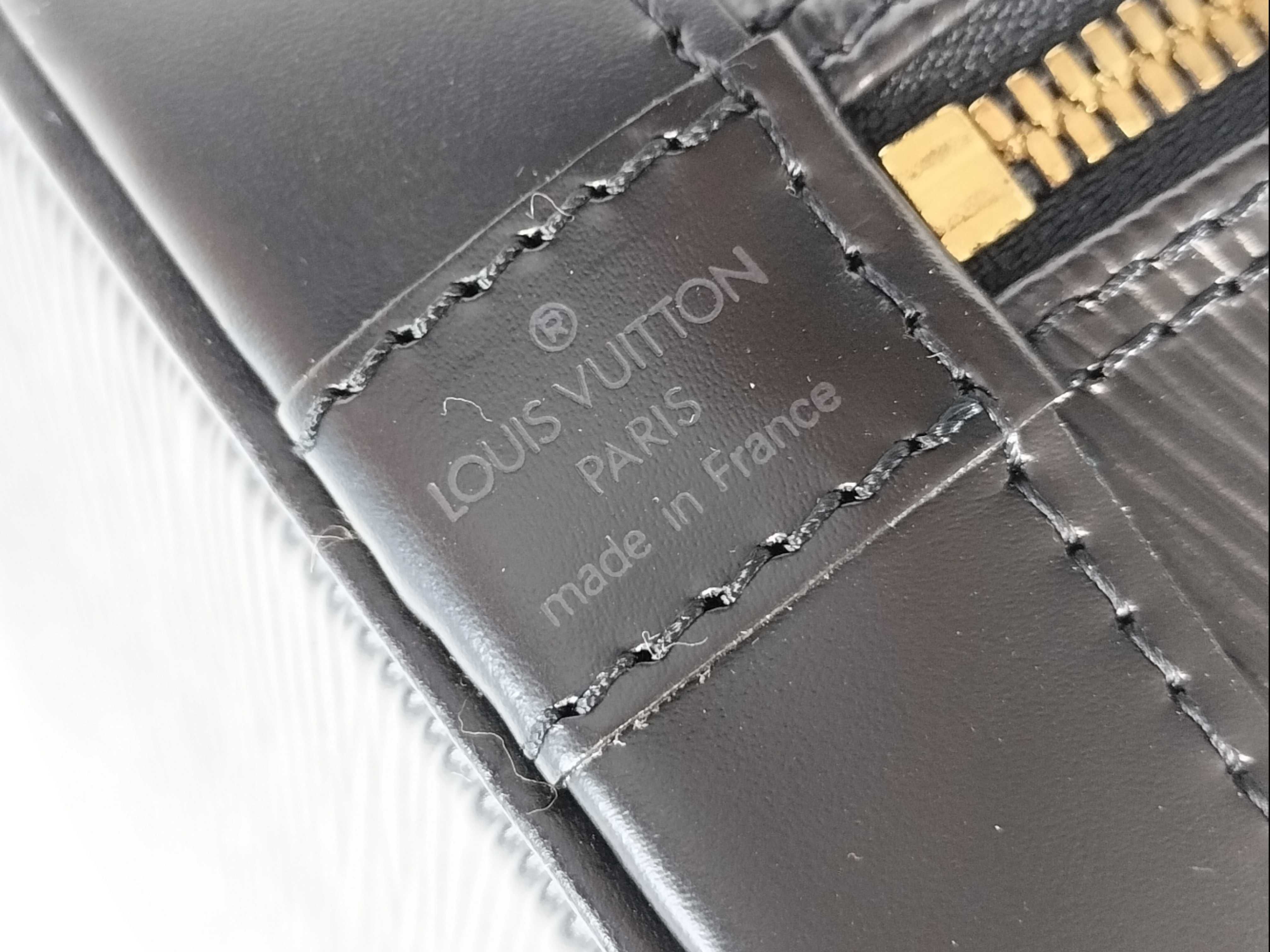Epi Alma Black Handbag — view 12