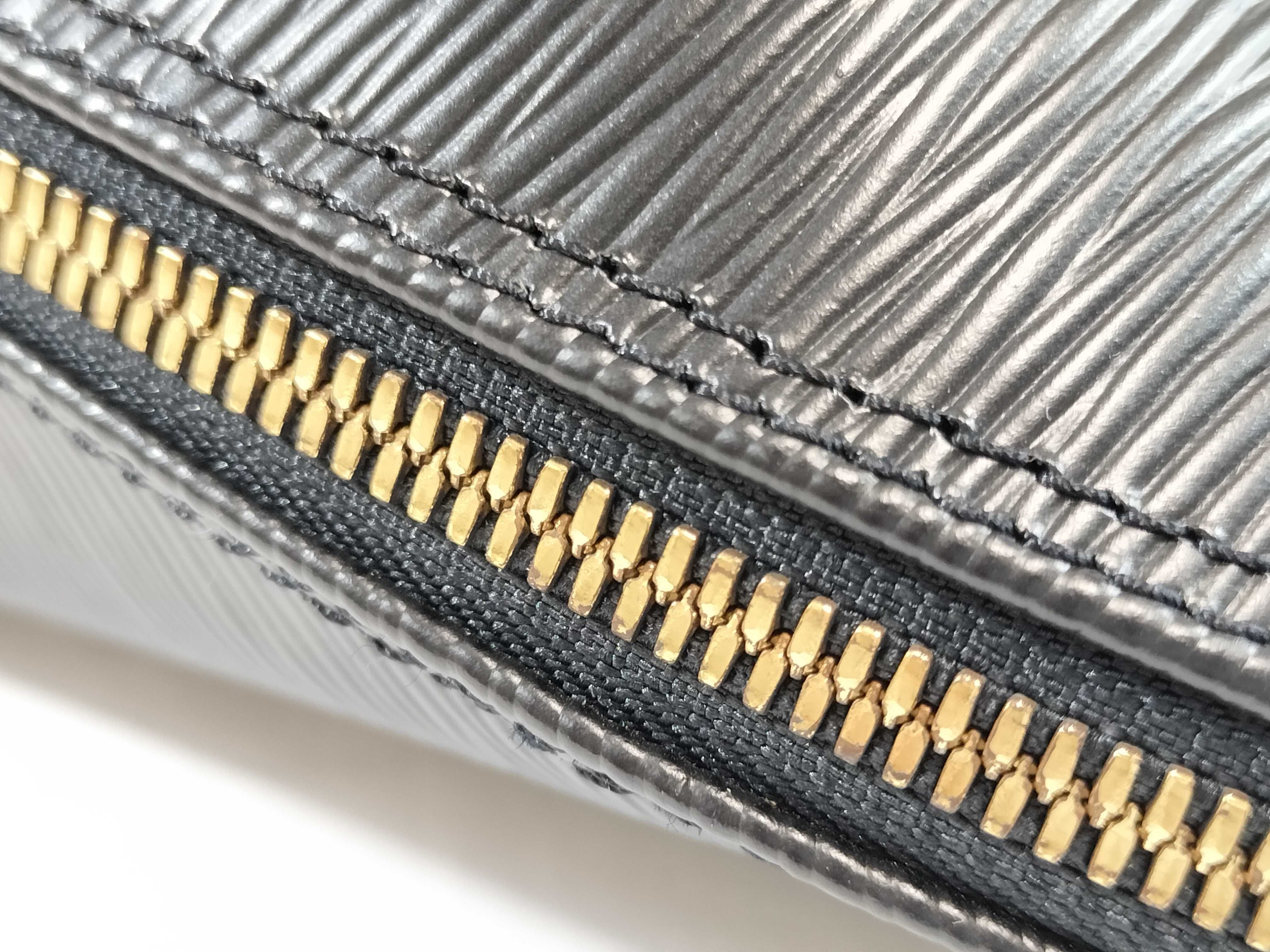 Epi Alma Black Handbag — view 6