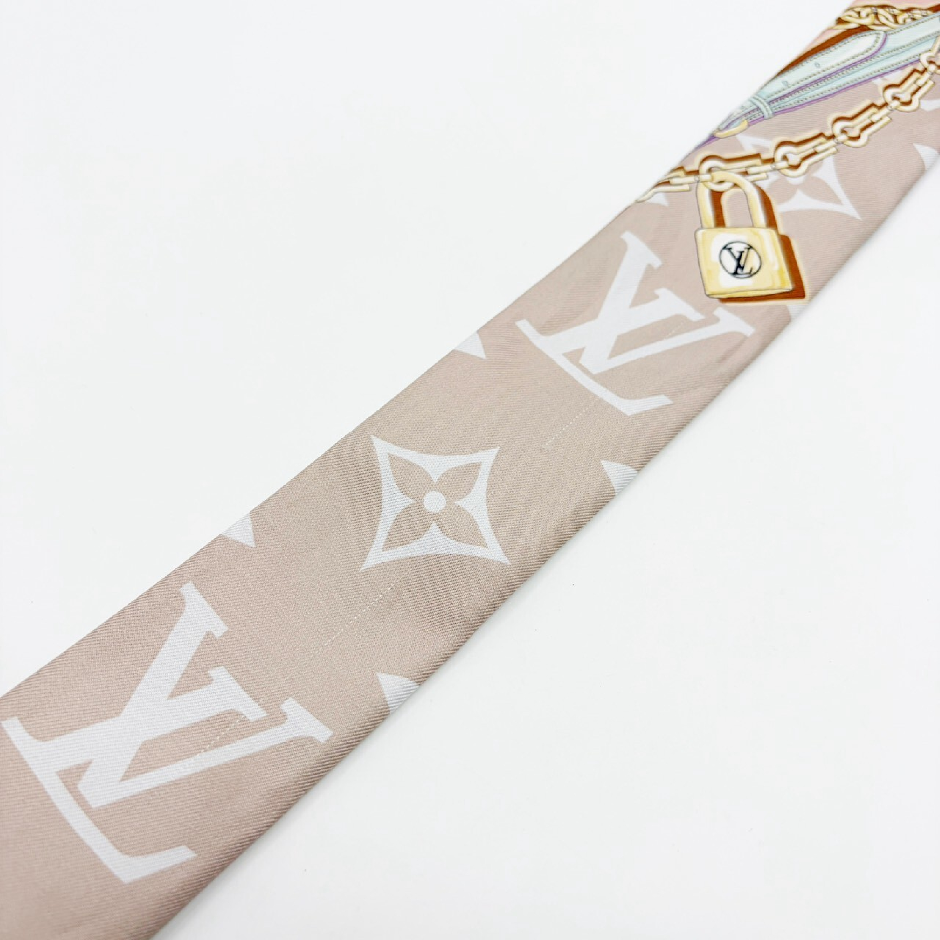Bandeau BB Ultimate Scarf and other accessories — view 8