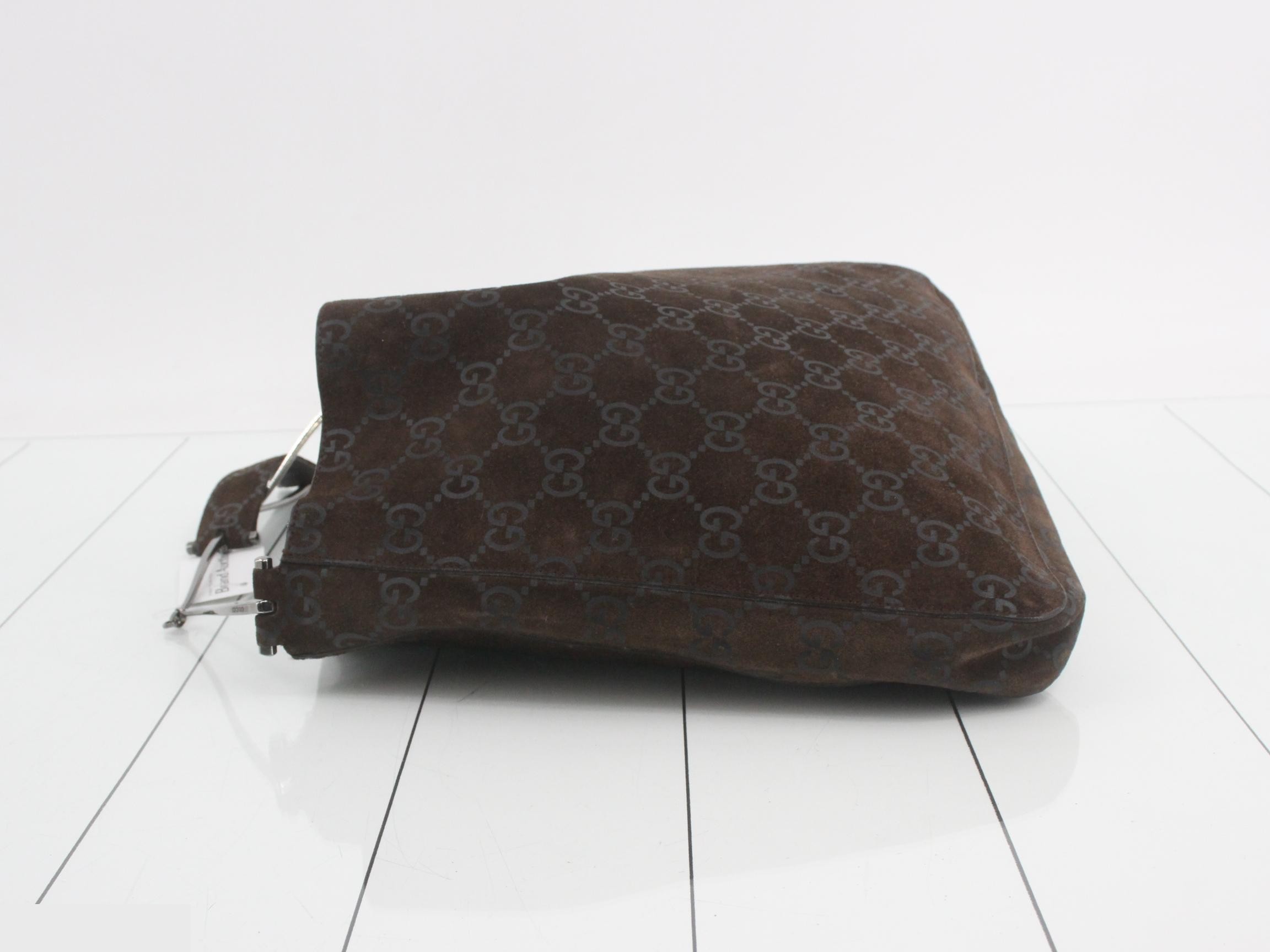 GG Suede Horsebit Shoulder Bag — view 4