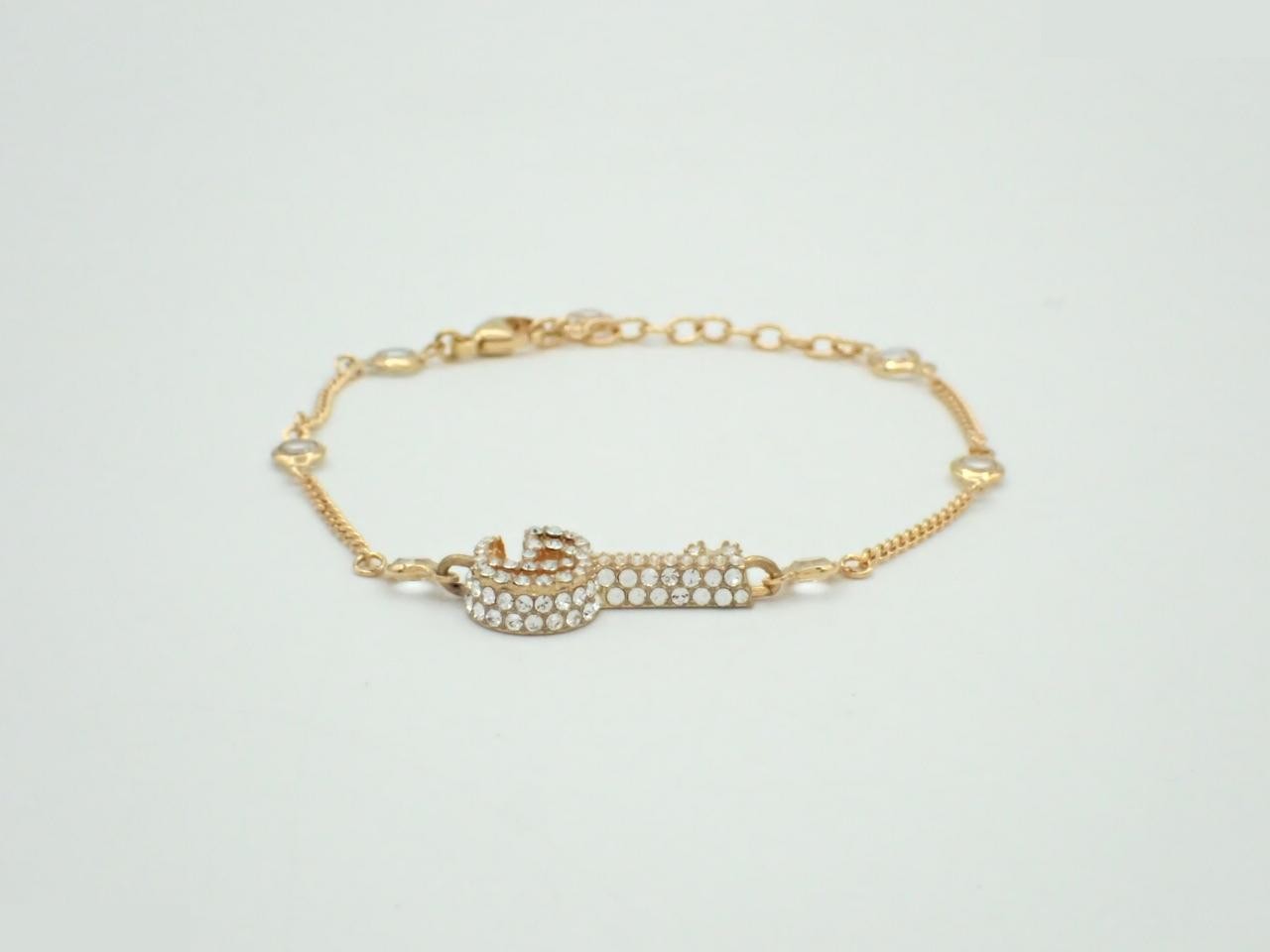 Bracelet, wrist circumference approximately 18 cm