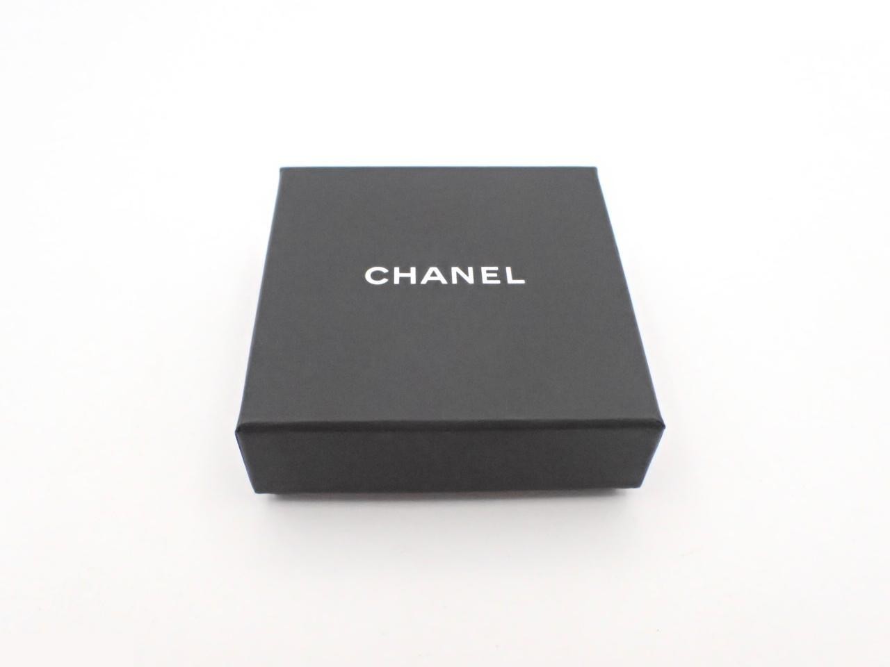 Coco Mark Heart F23C Brooch — view 4