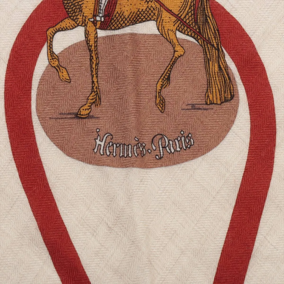 Triangle Géant Passade Esselpantine Scarf, Cashmere x Silk, Beige. Shows signs of wear, — view 5