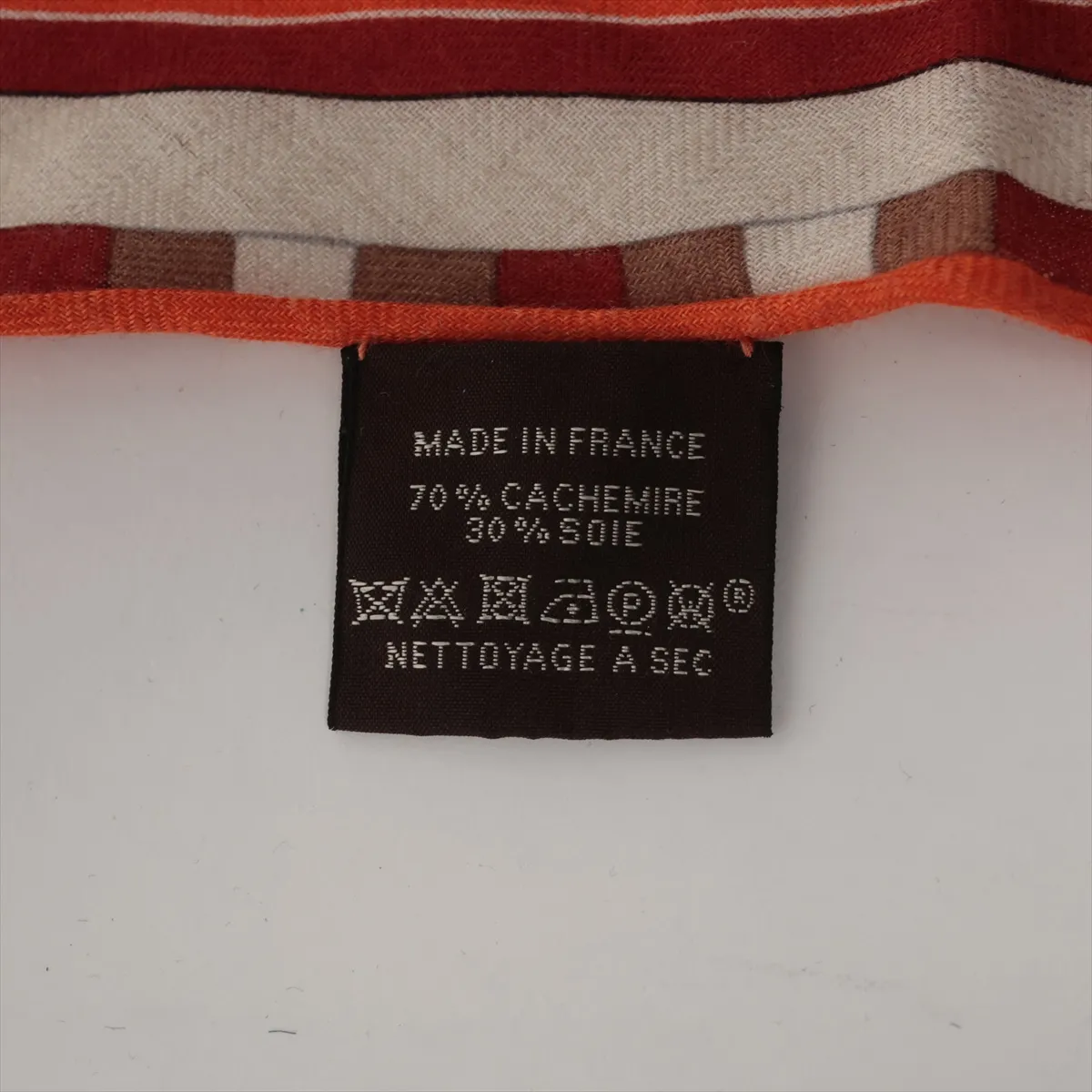 Triangle Géant Passade Esselpantine Scarf, Cashmere x Silk, Beige. Shows signs of wear, — view 6