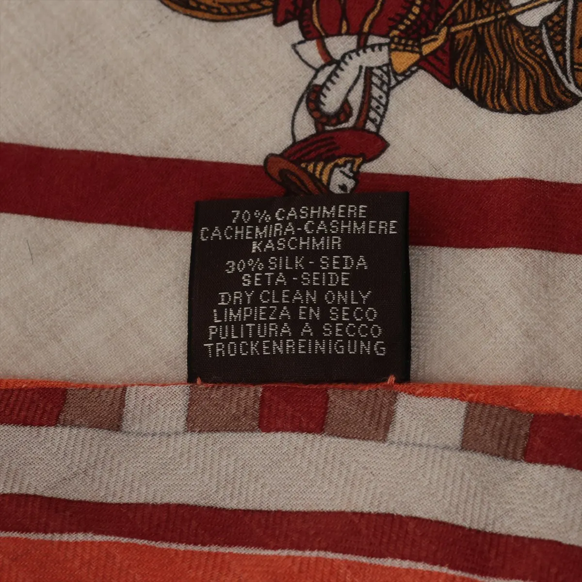 Triangle Géant Passade Esselpantine Scarf, Cashmere x Silk, Beige. Shows signs of wear, — view 7