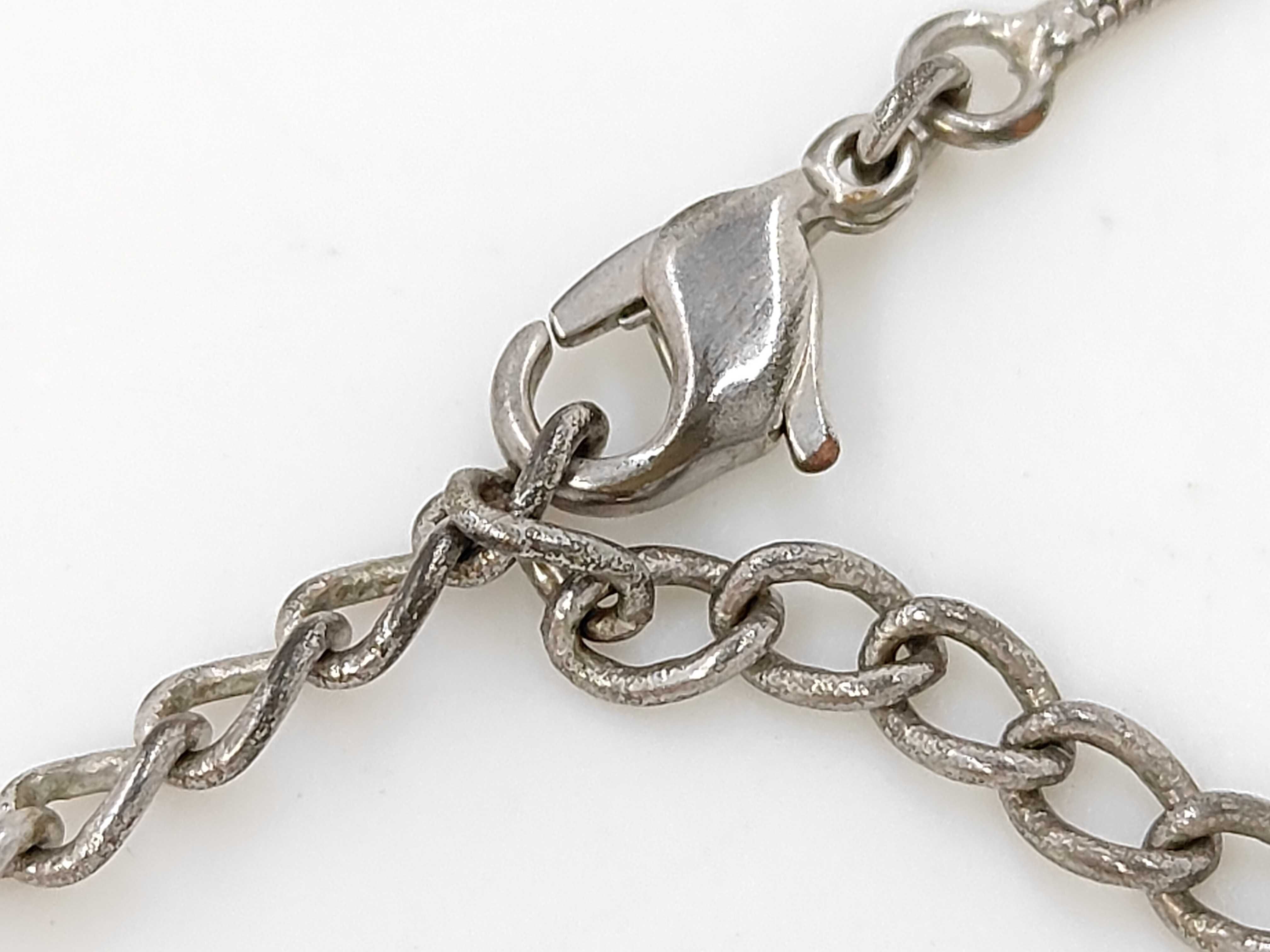 Christian / Necklace — view 5