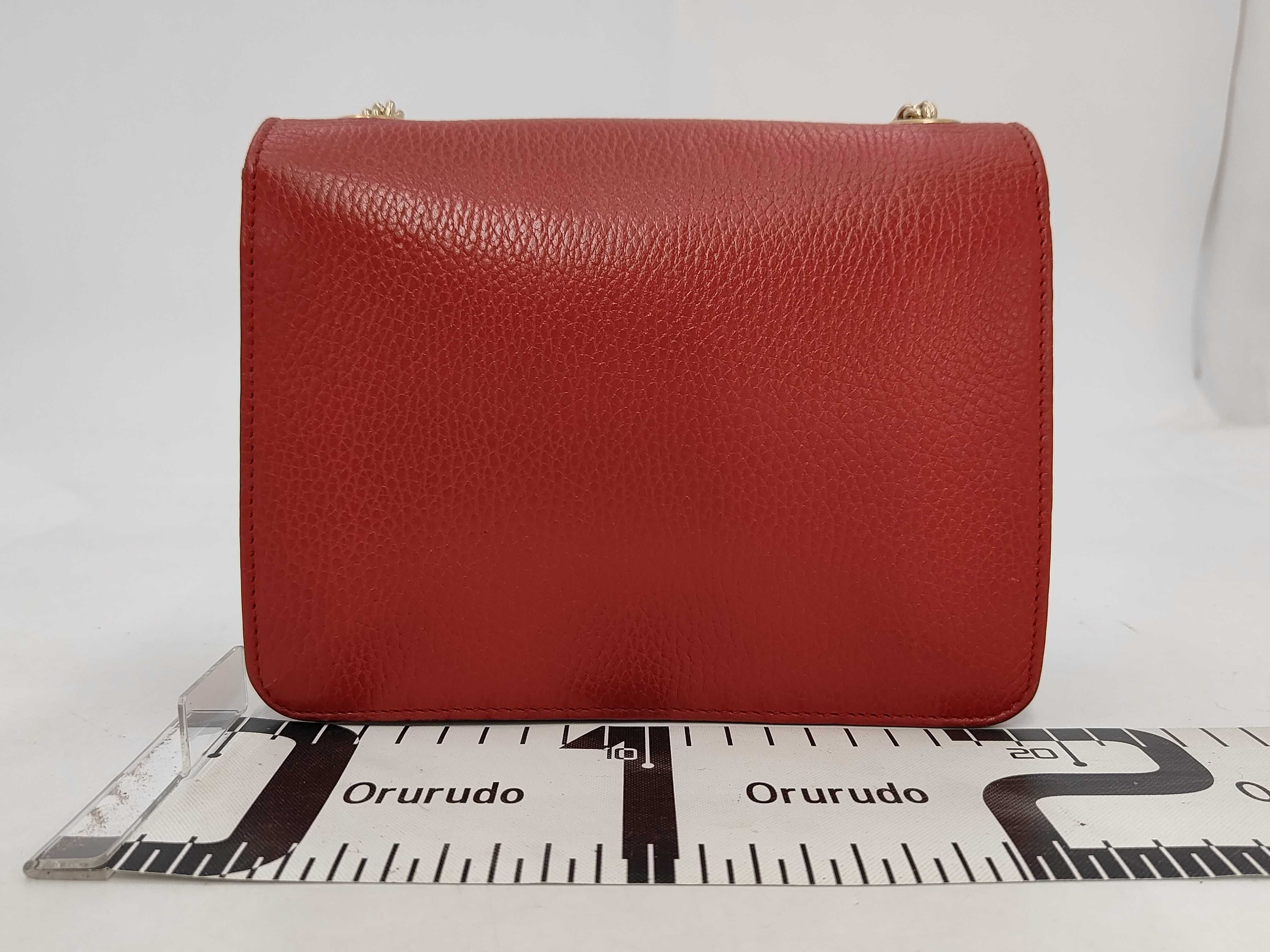 Interlocking G Chain Shoulder Bag — view 2