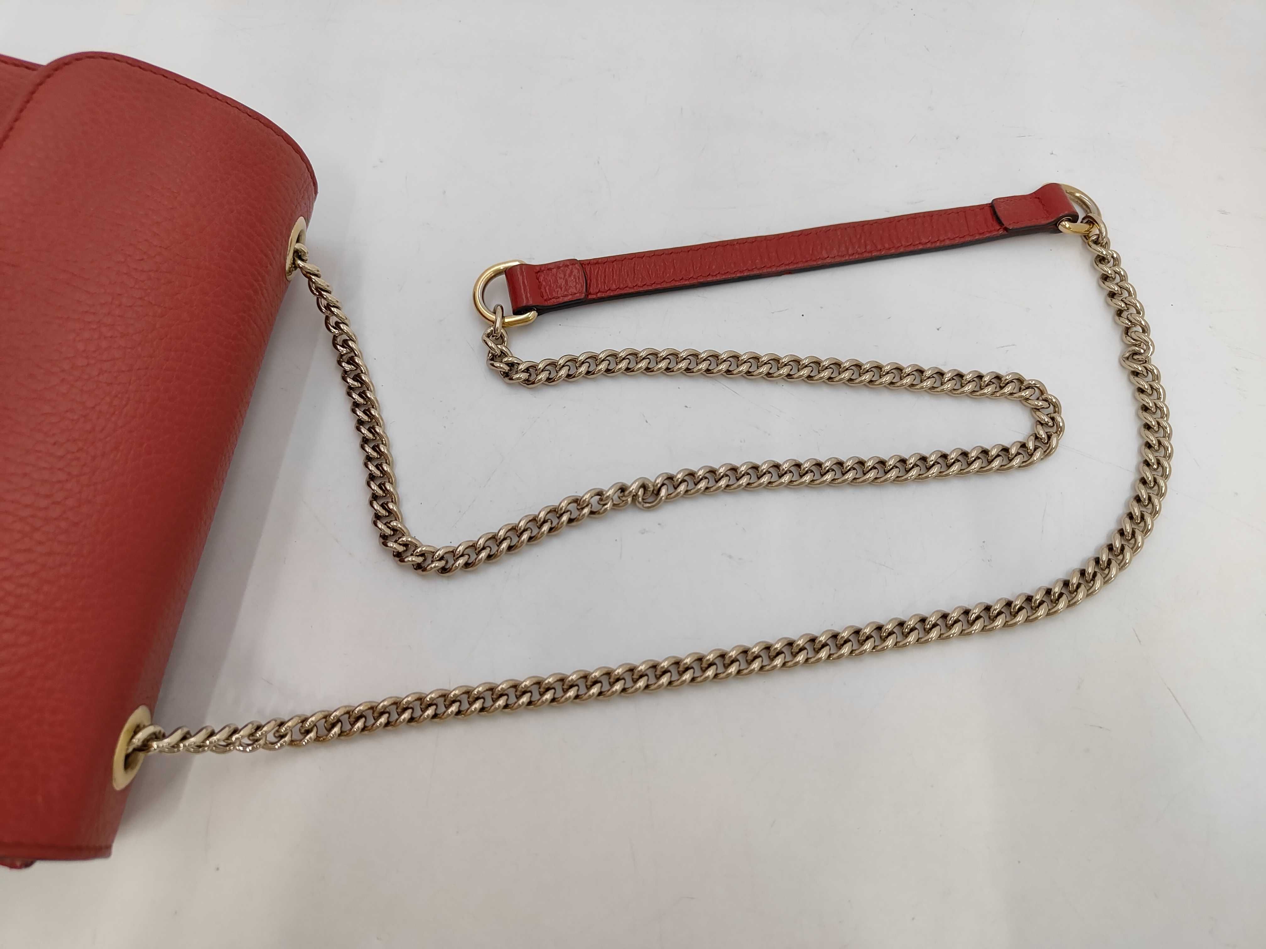 Interlocking G Chain Shoulder Bag — view 5