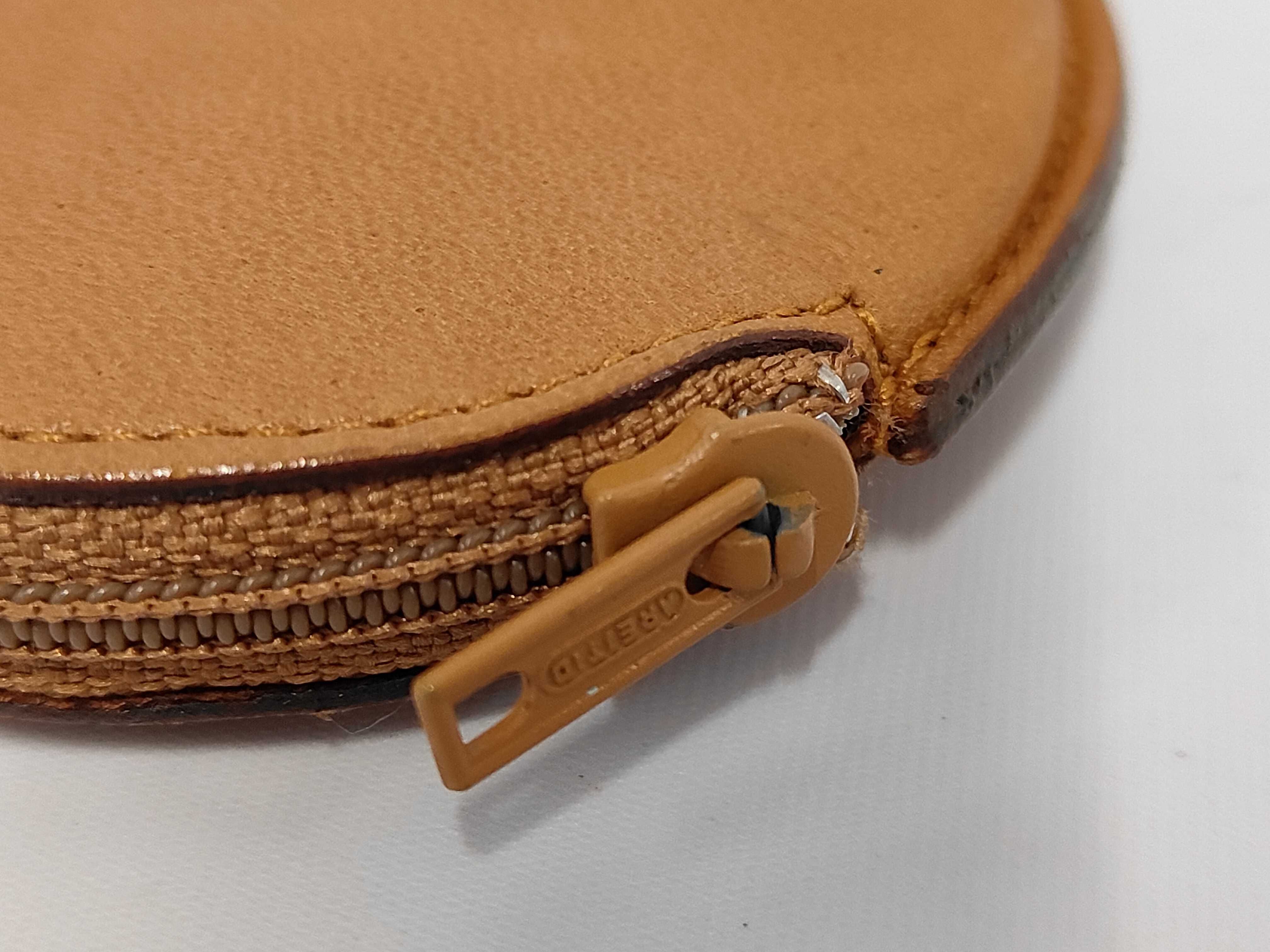 Coin Case — view 5