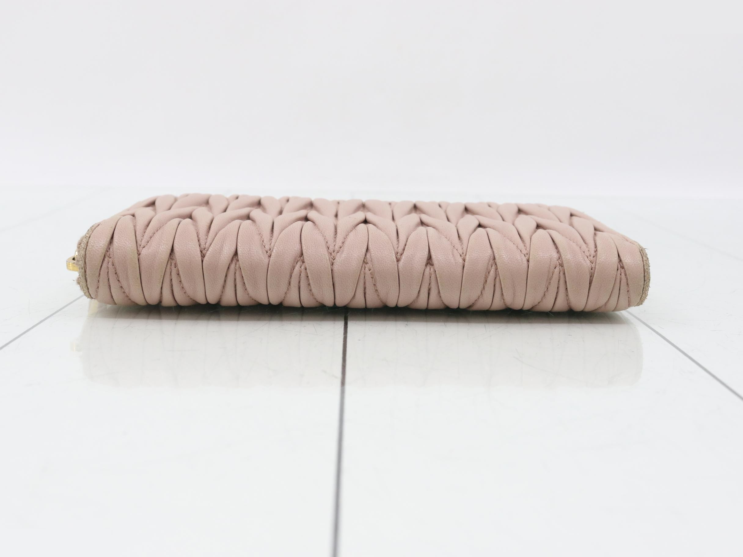 Matelassé wallet, with box, pink. — view 3
