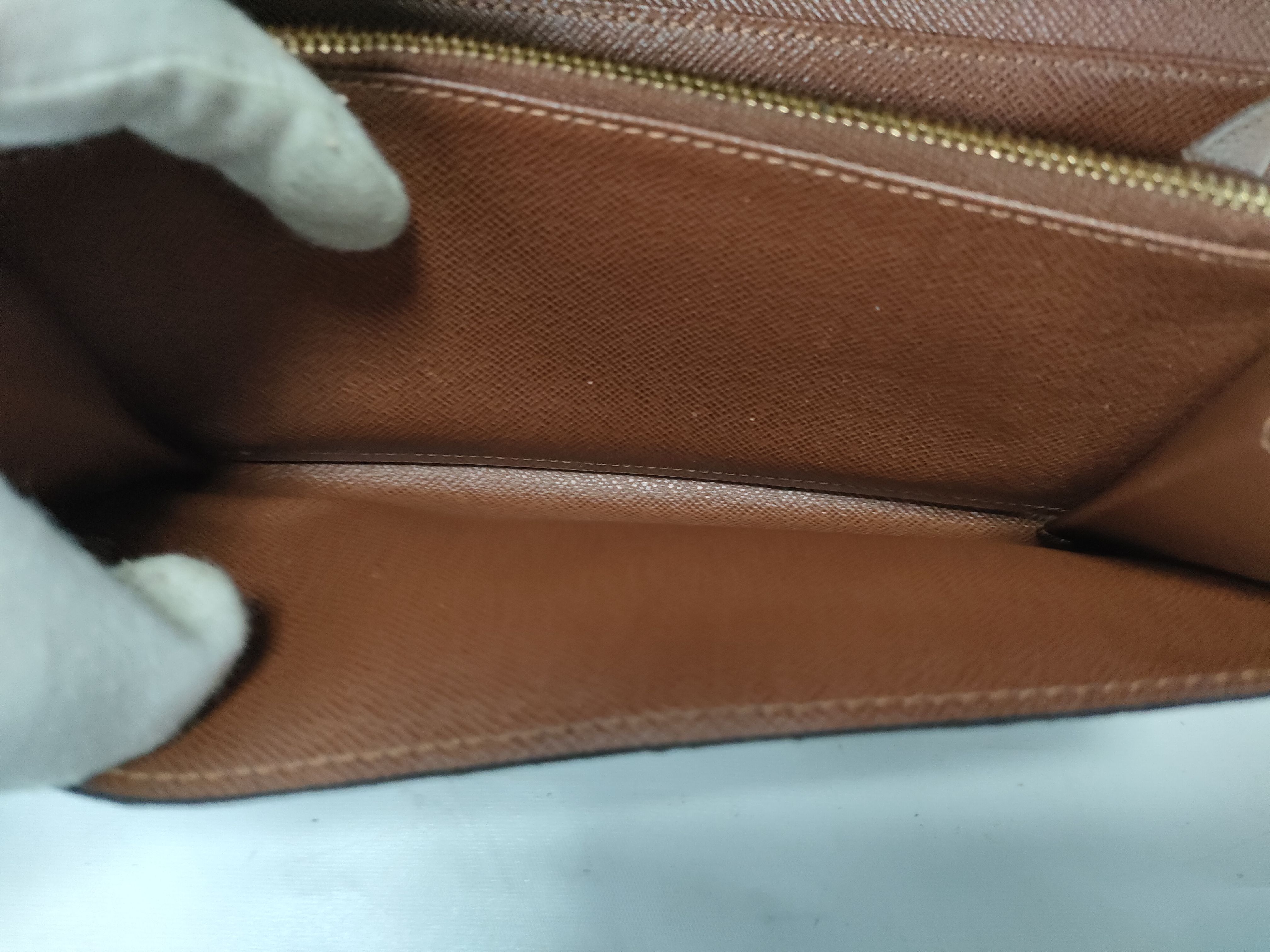Monogram Vuitton Sarah 10 Wallet — view 12