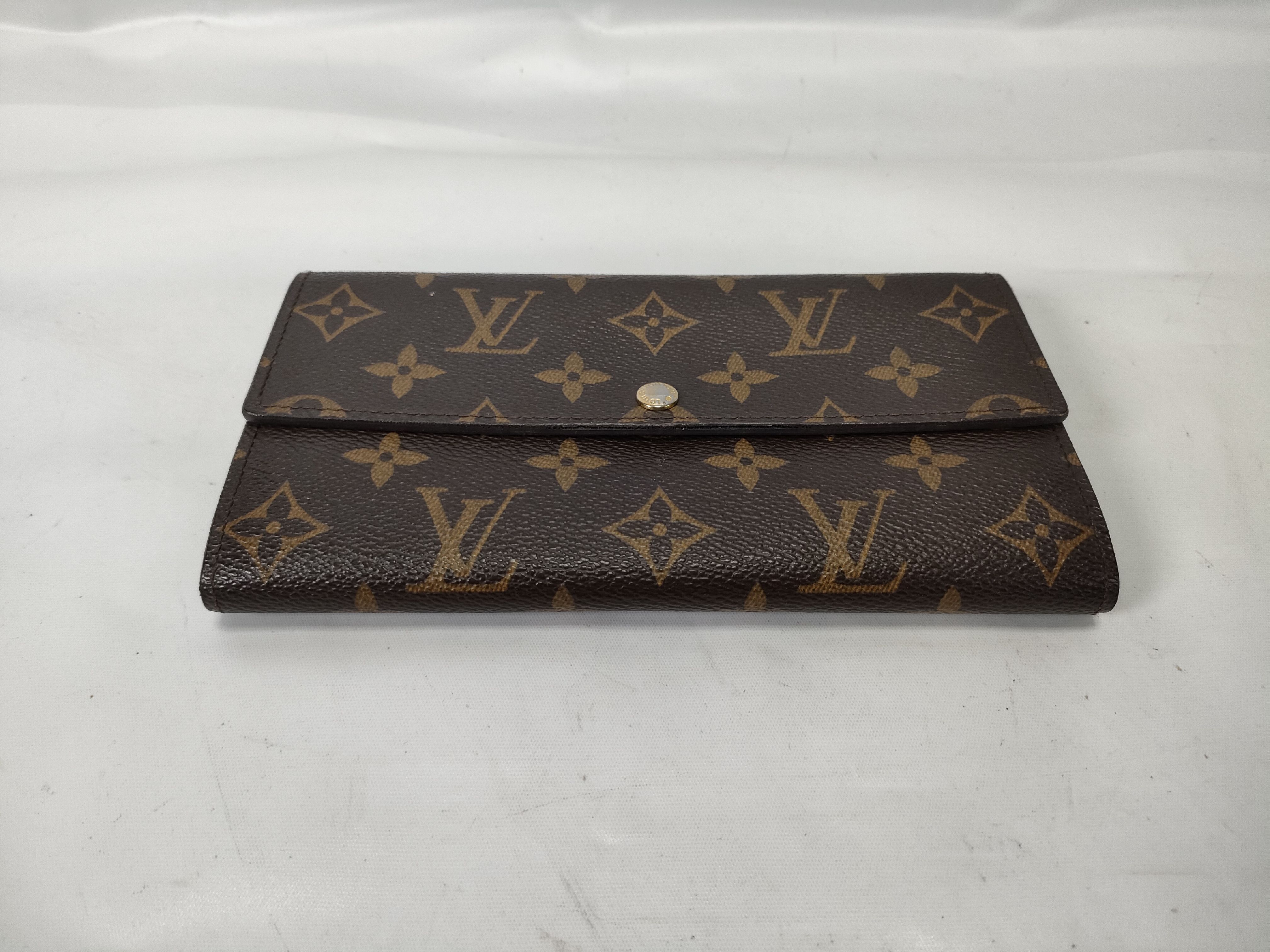 Monogram Vuitton Sarah 10 Wallet — view 4