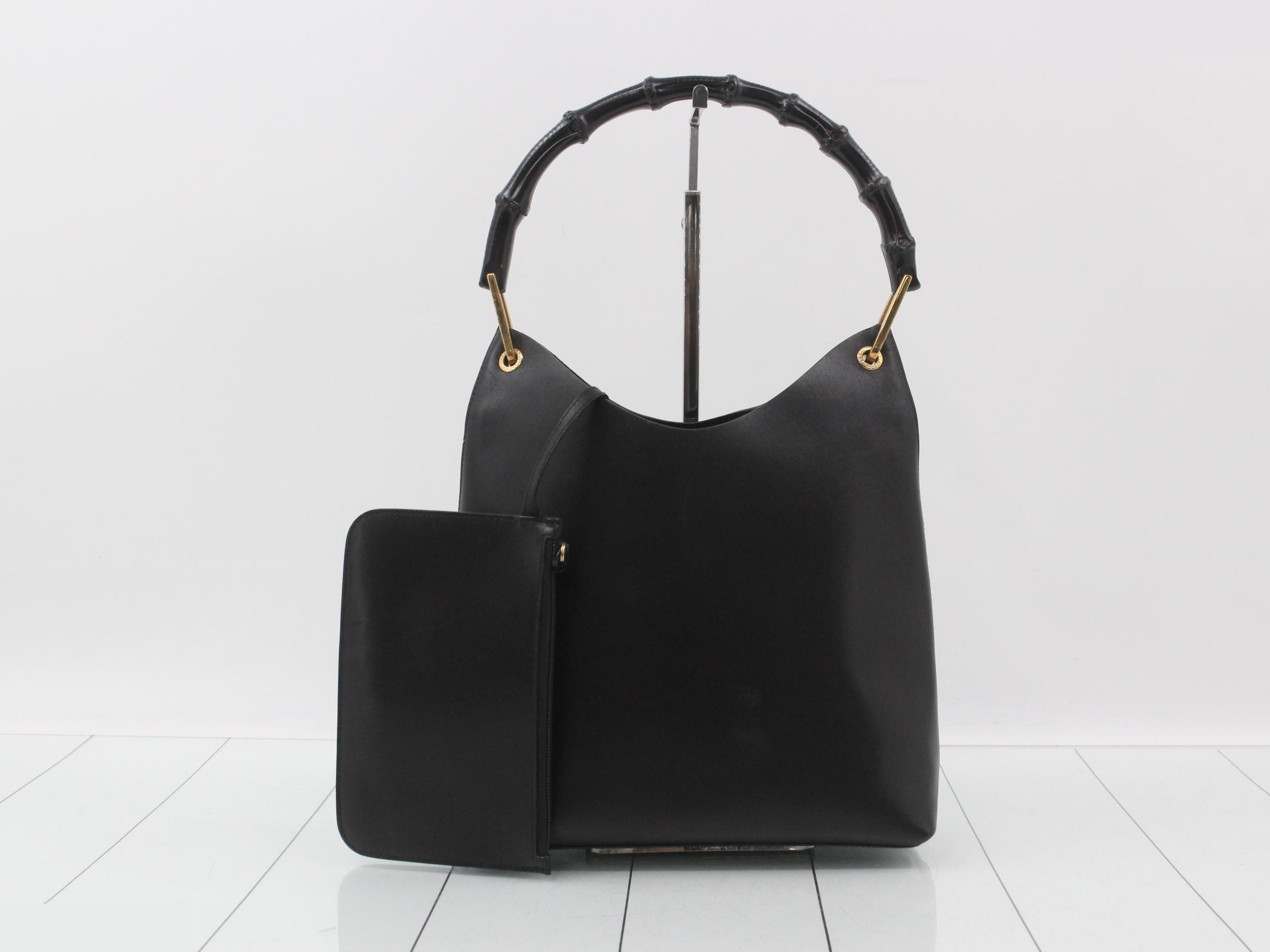 One-shoulder leather bamboo handbag
