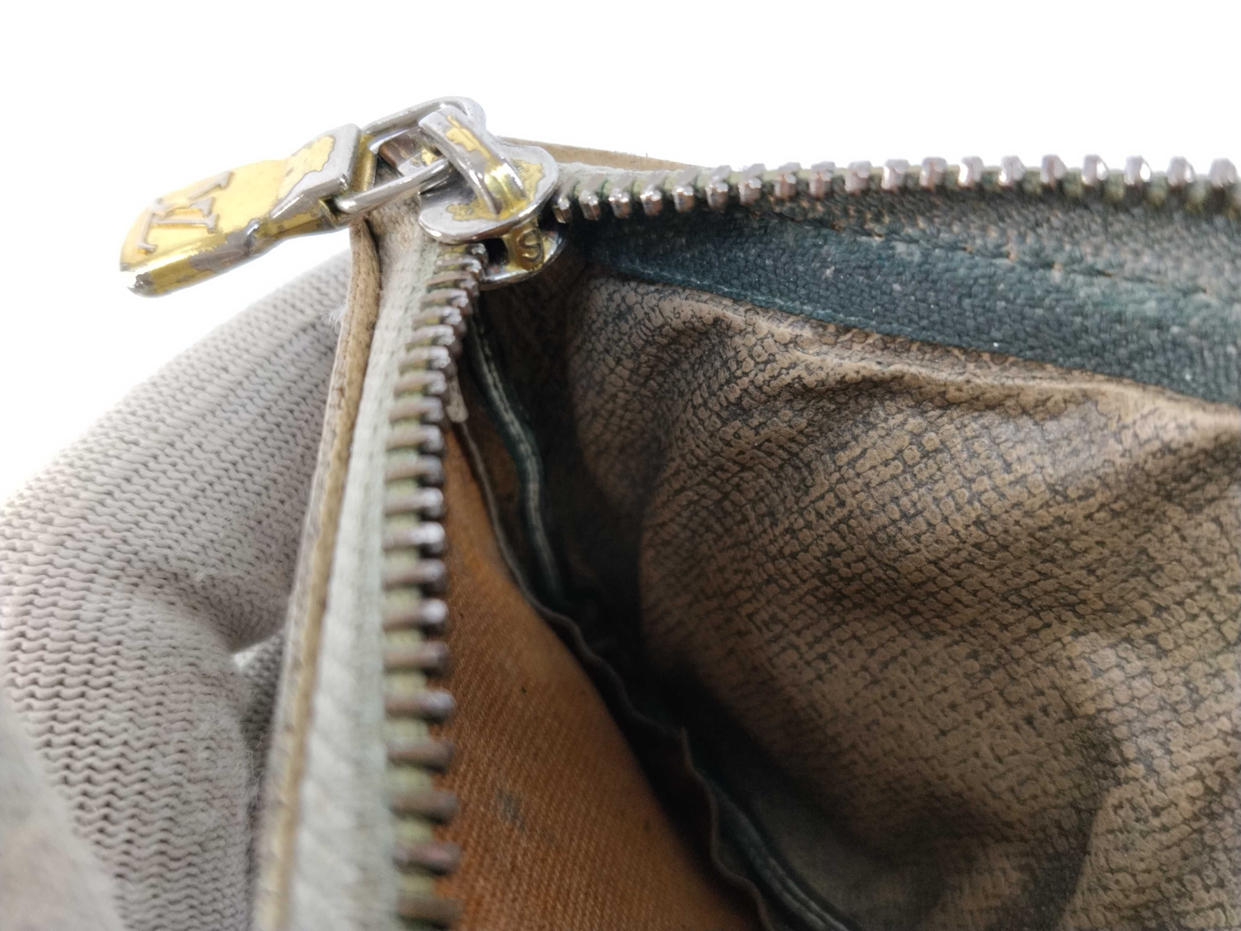 Damier Azur LV Coin Case Pochette Clé White — view 12