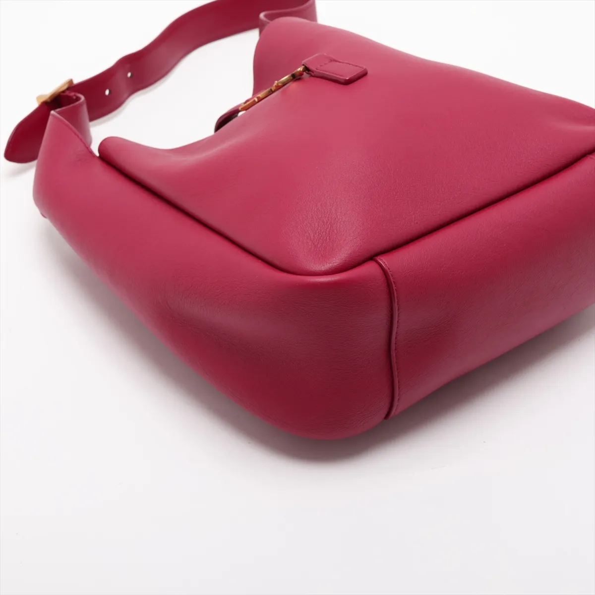 LE 5 A 7 713938 Leather Shoulder Bag Magenta — view 4