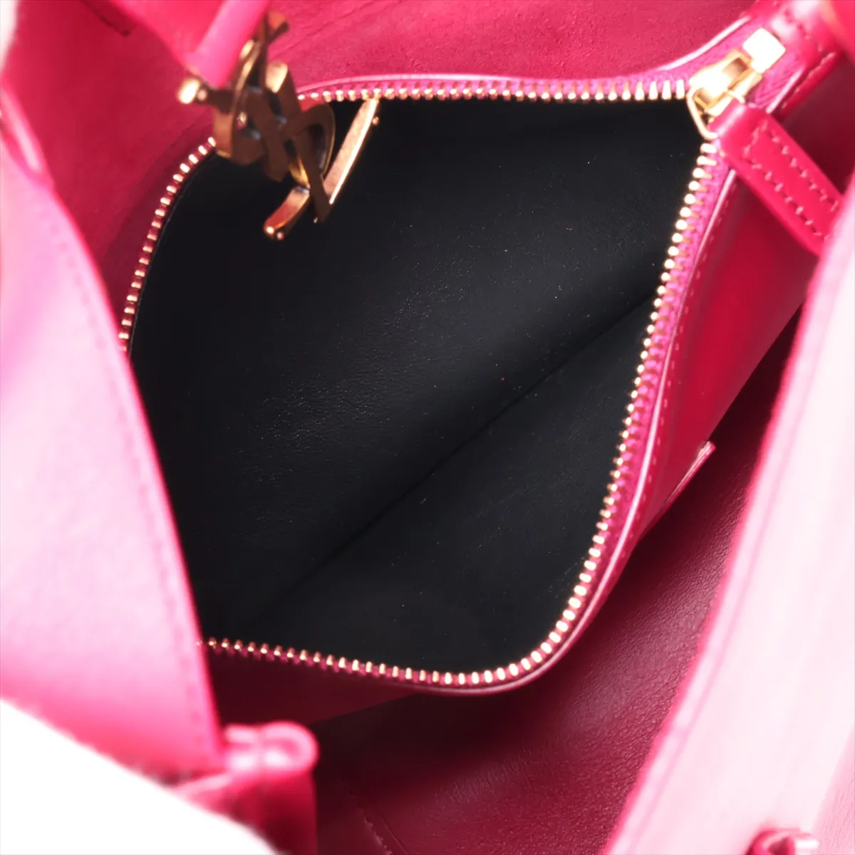 LE 5 A 7 713938 Leather Shoulder Bag Magenta — view 9