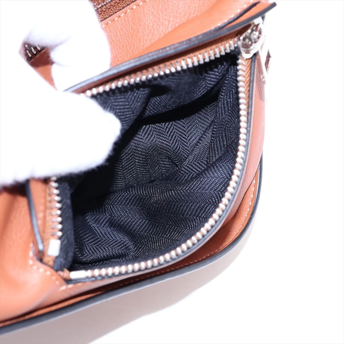 Hammock Small Leather 2-Way Handbag Brown with C Mark — view 11