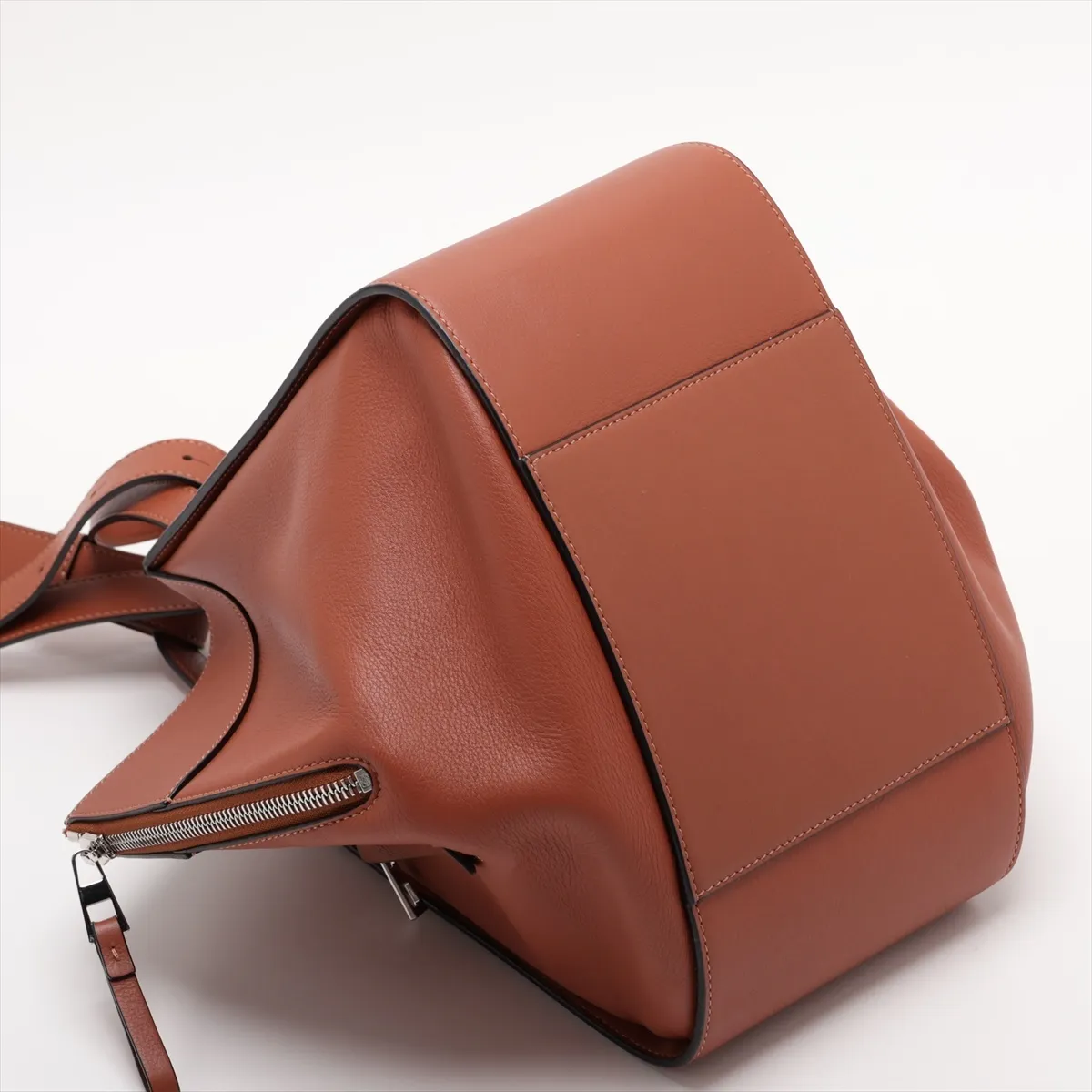 Hammock Small Leather 2-Way Handbag Brown with C Mark — view 4