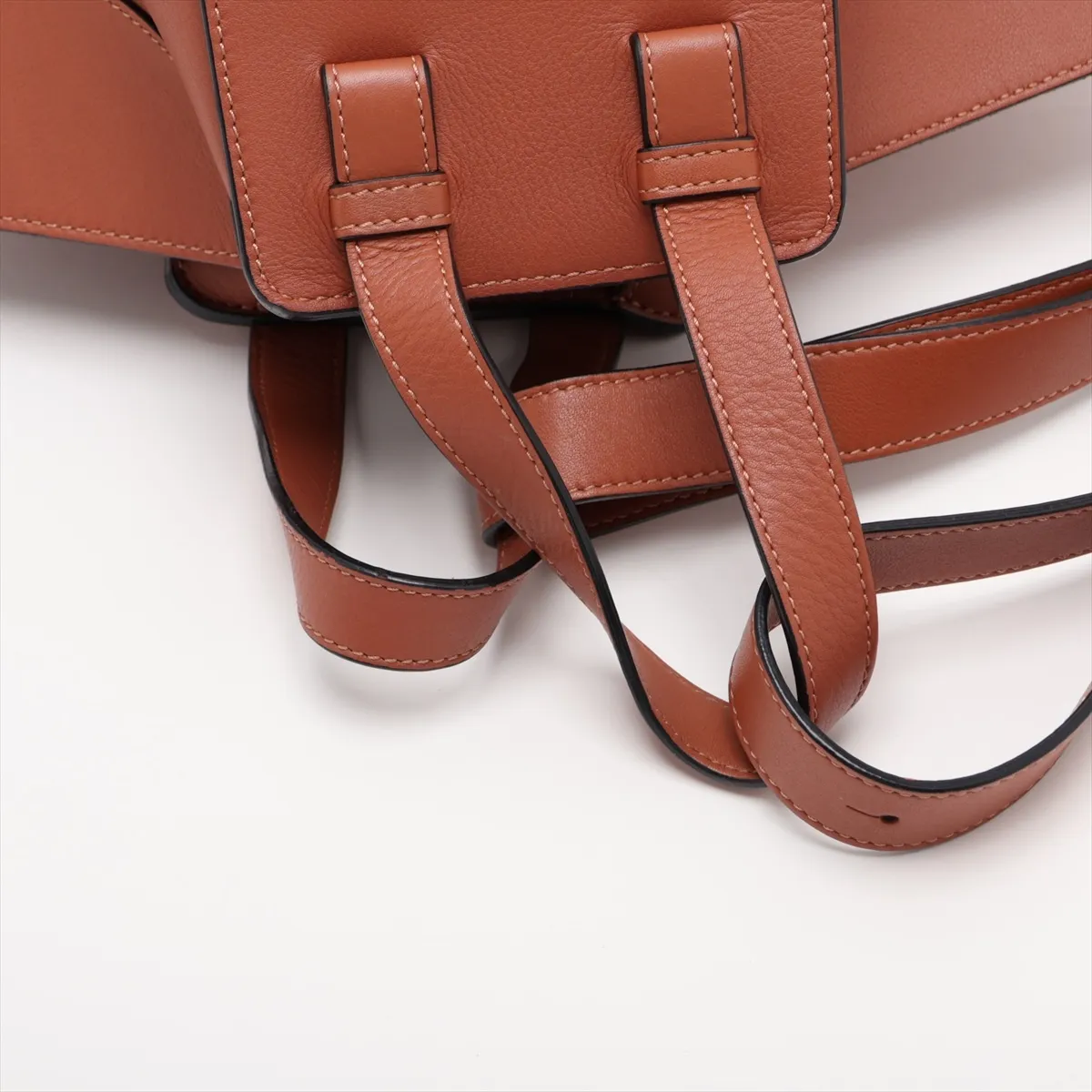 Hammock Small Leather 2-Way Handbag Brown with C Mark — view 5