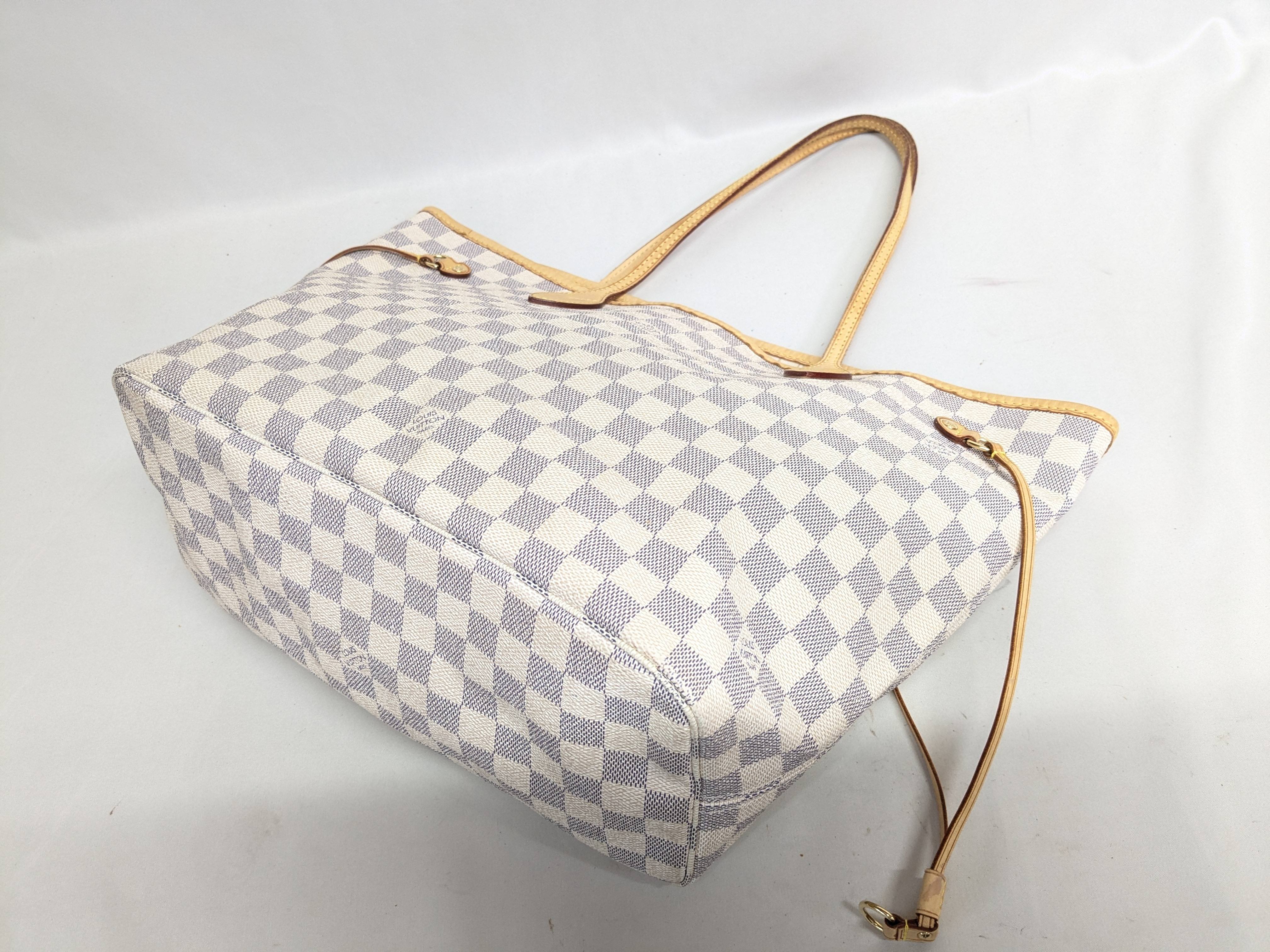 LV Azur Neverfull MM Tote Bag — view 4