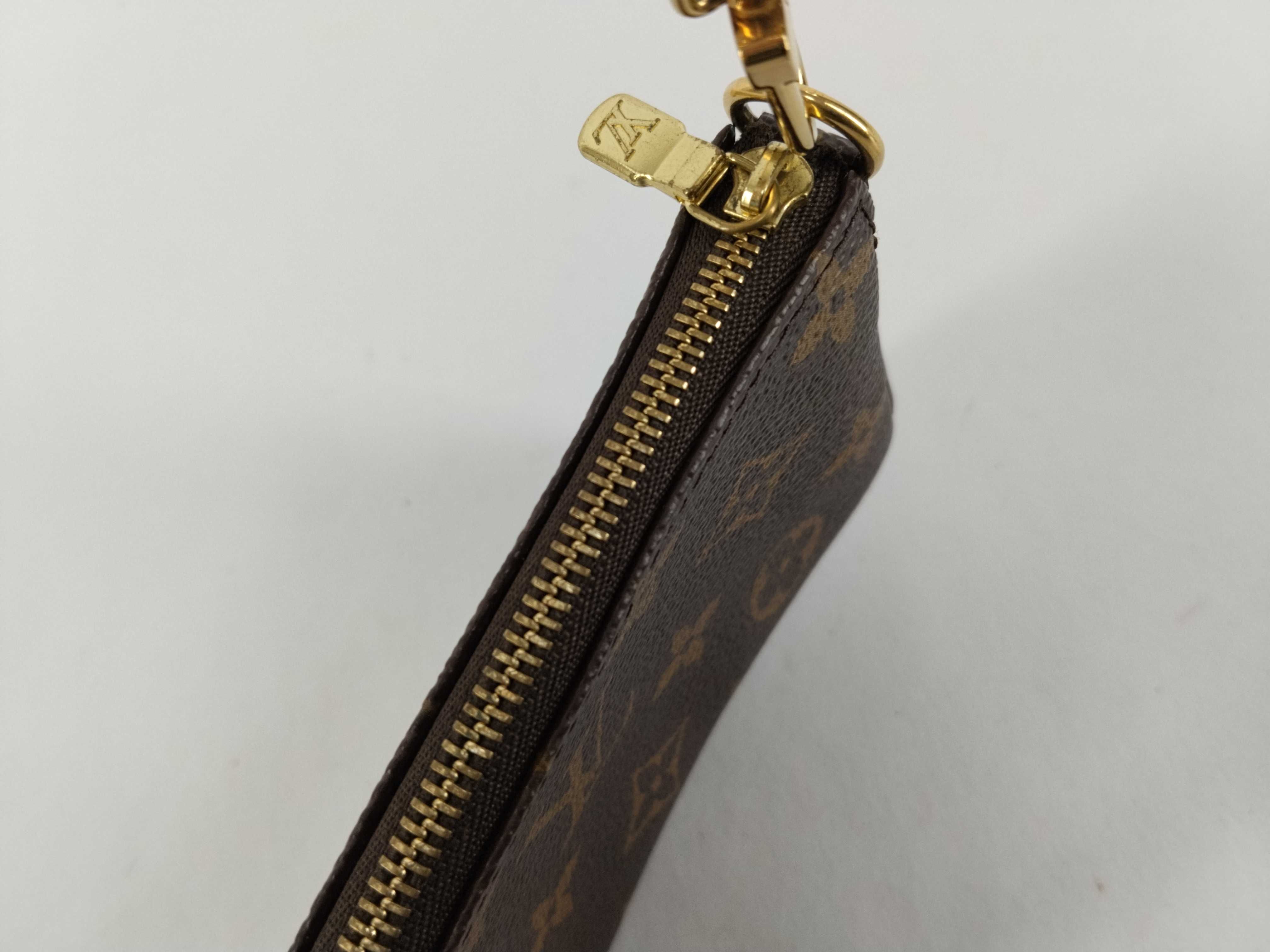 Monogram Louis Vuitton Monogram Mini Pouch — view 9