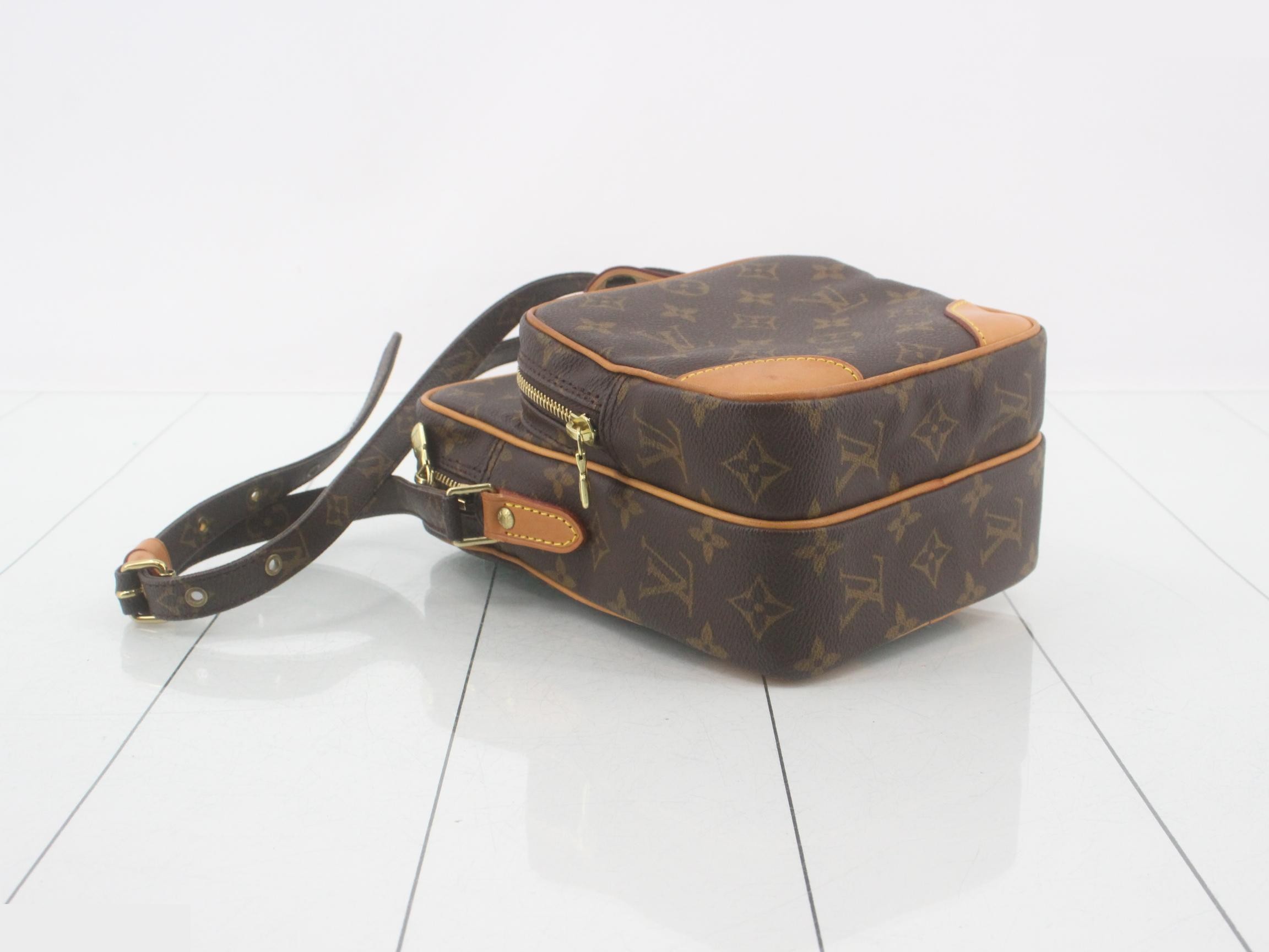 Monogram Amazon — view 5