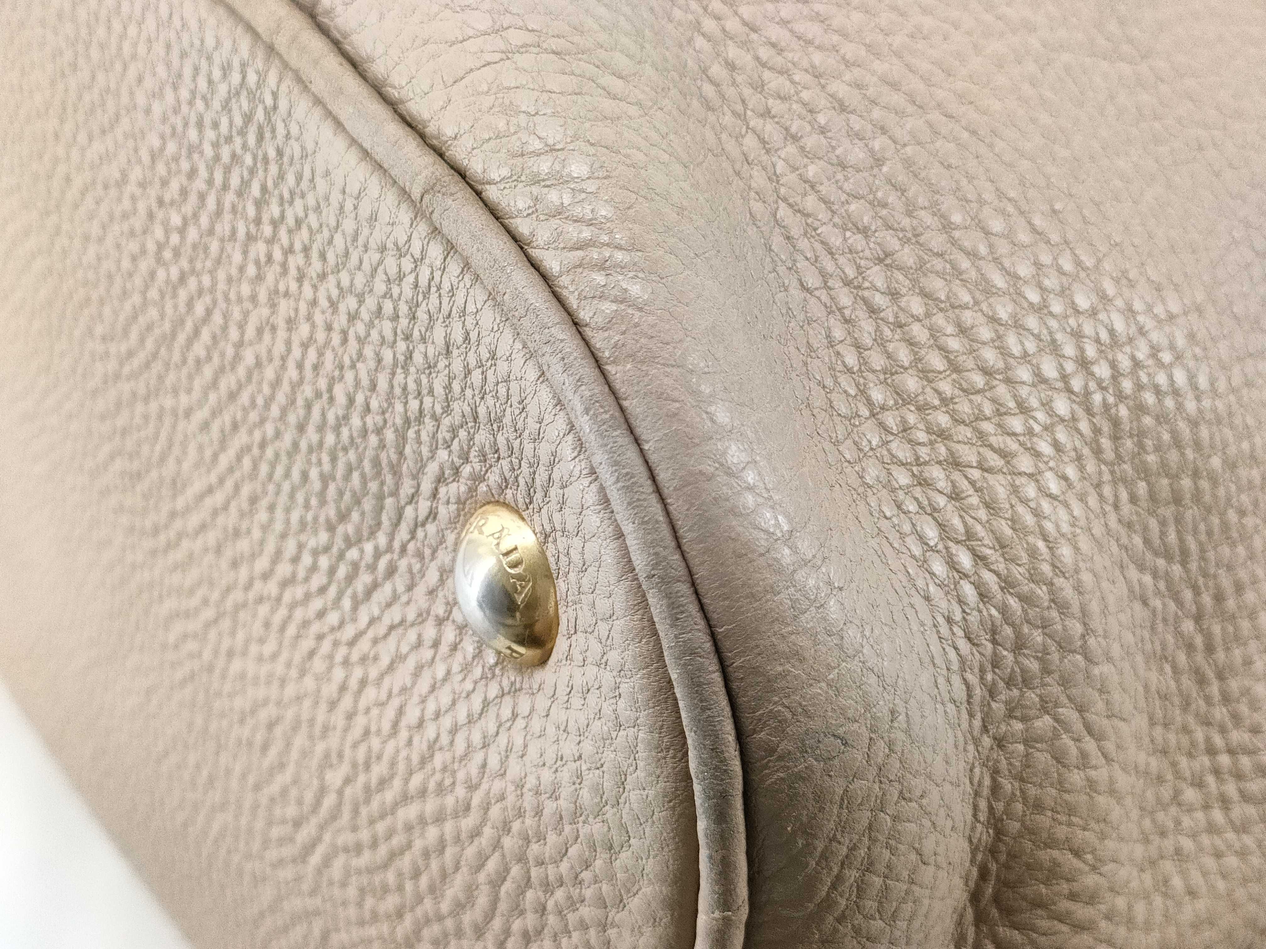 ID- Vitello Daino cow skin shoulder bag tote bag — view 7