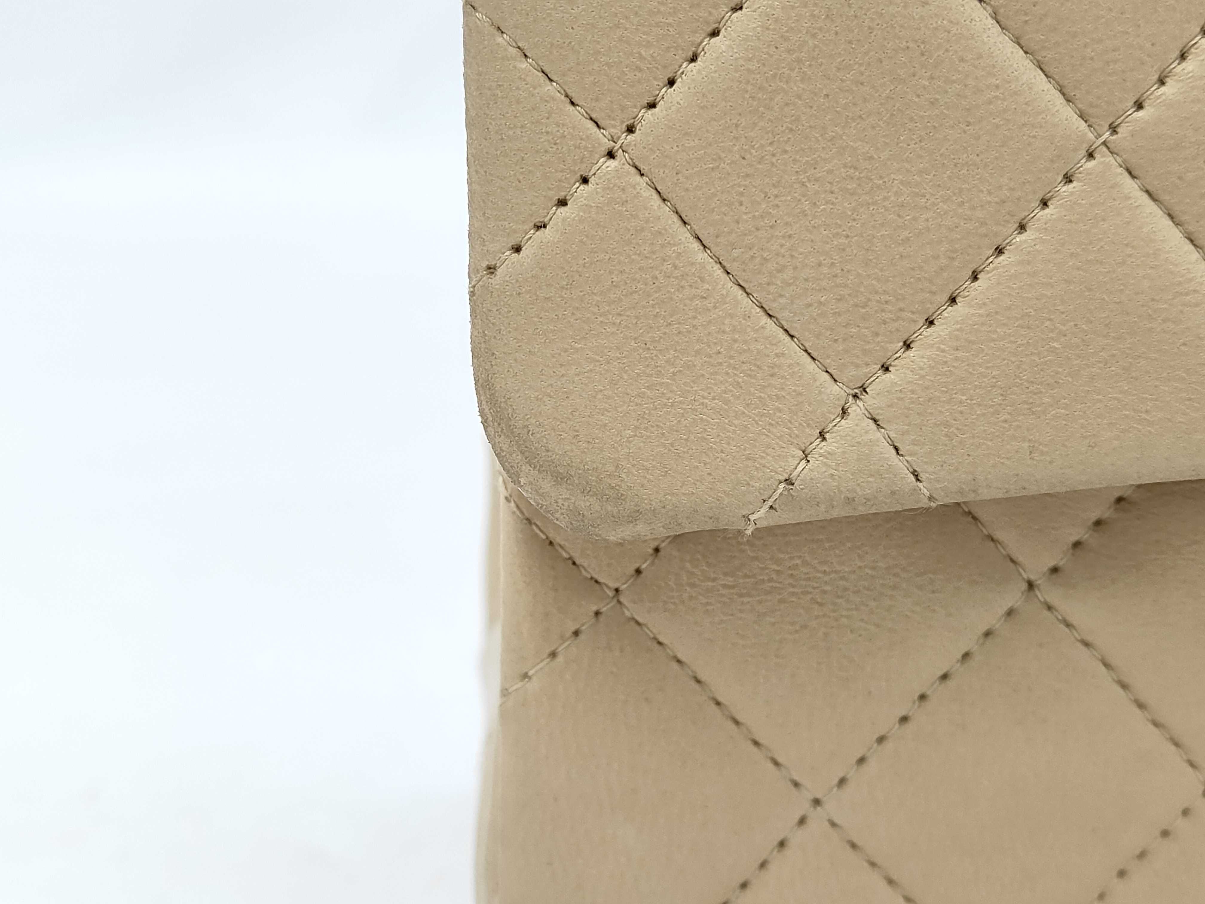 Matelassé 25 Lambskin Double Flap Double Chain Shoulder Bag — view 11
