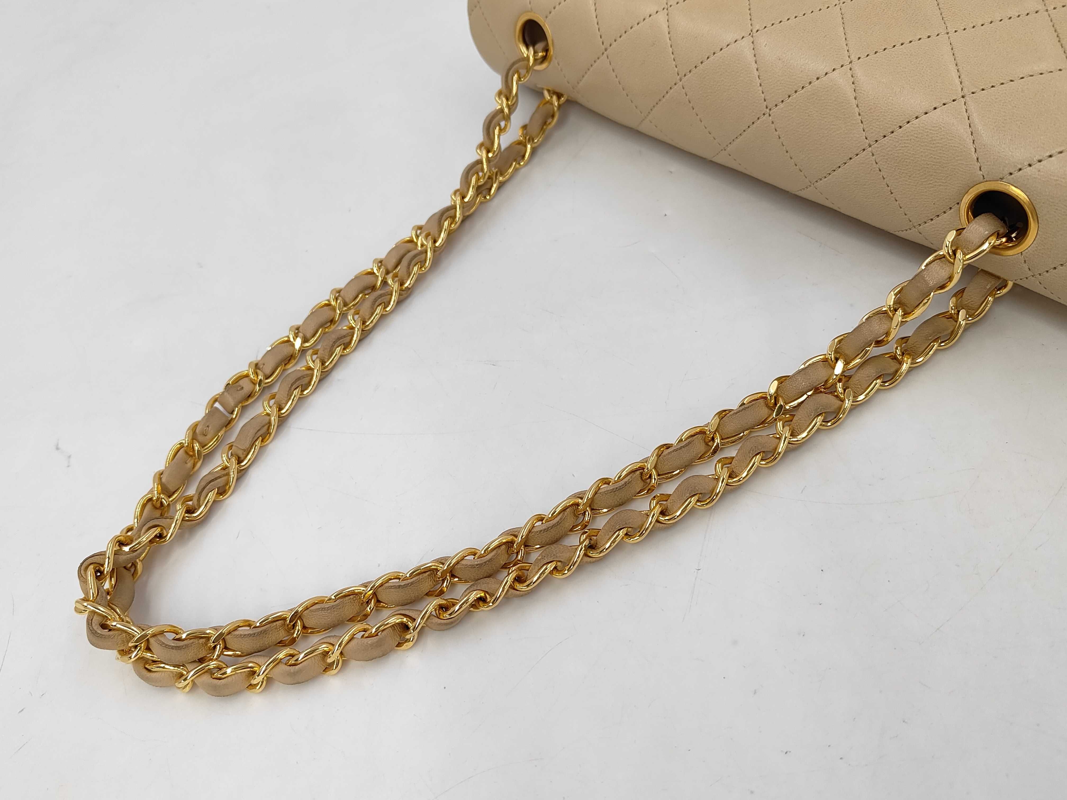 Matelassé 25 Lambskin Double Flap Double Chain Shoulder Bag — view 3
