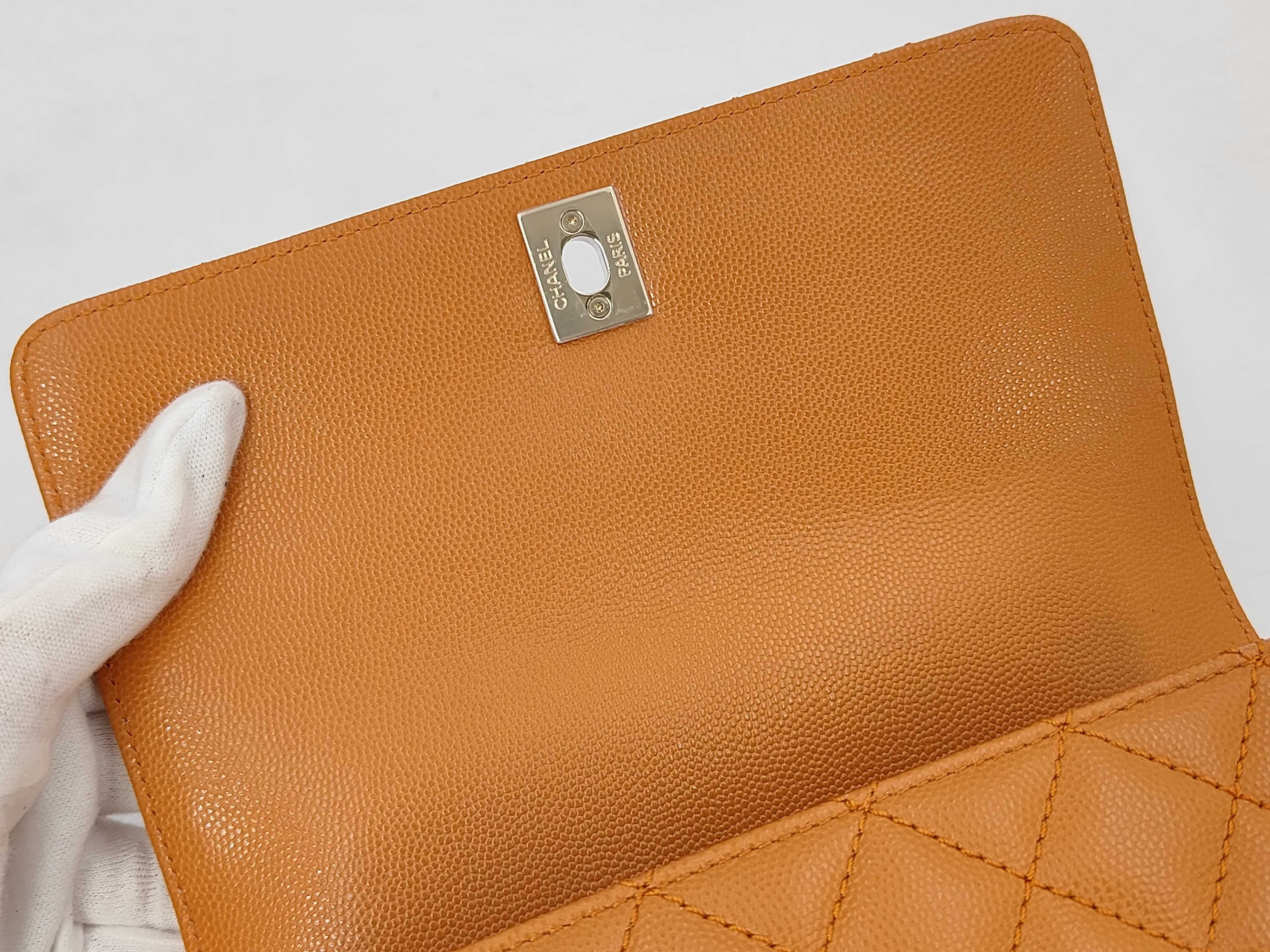 Matelassé Coco Handle XS Caviar Skin Caramel Gold Hardware Serial Plate Shoulder Bag — view 11