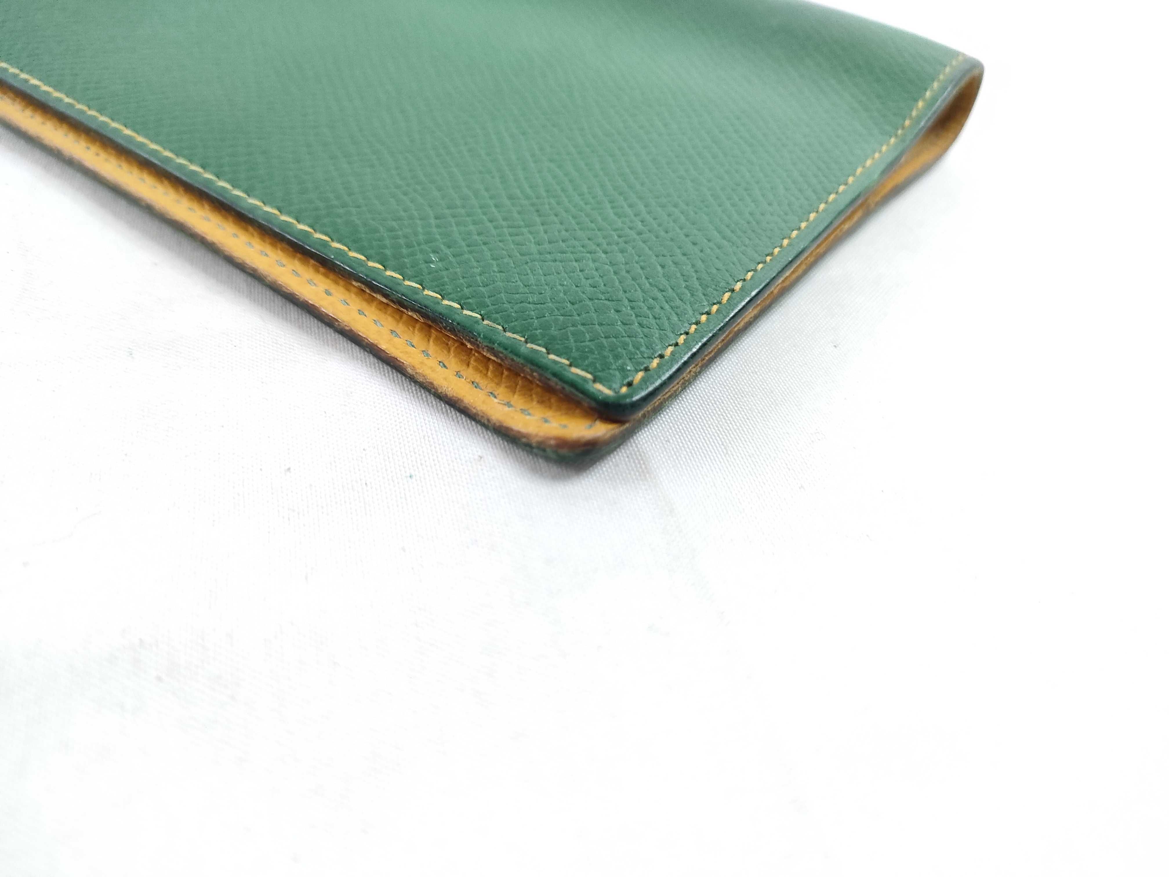 notebook/notebook cover — view 4