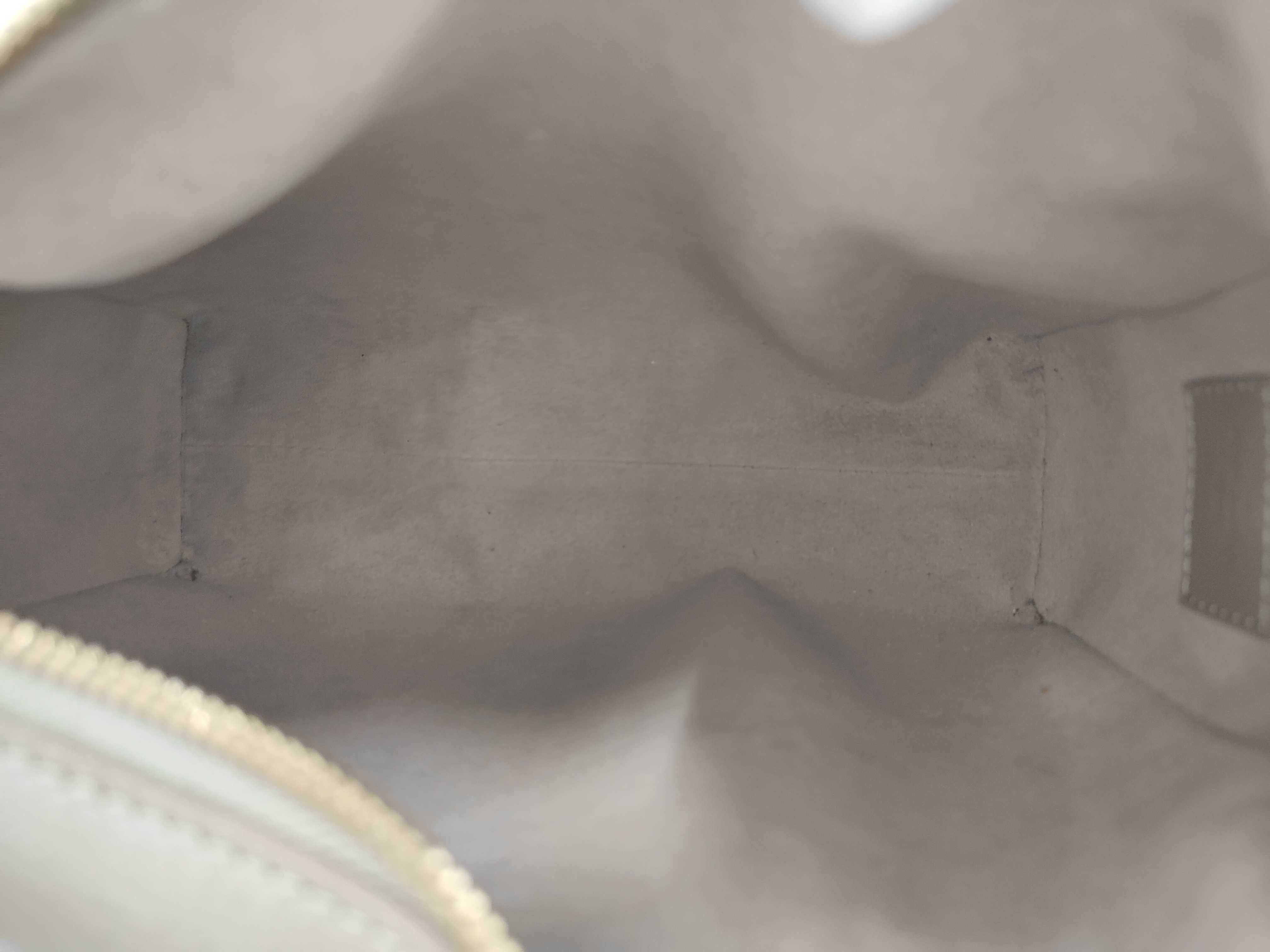 Side Trunk Handbag — view 9