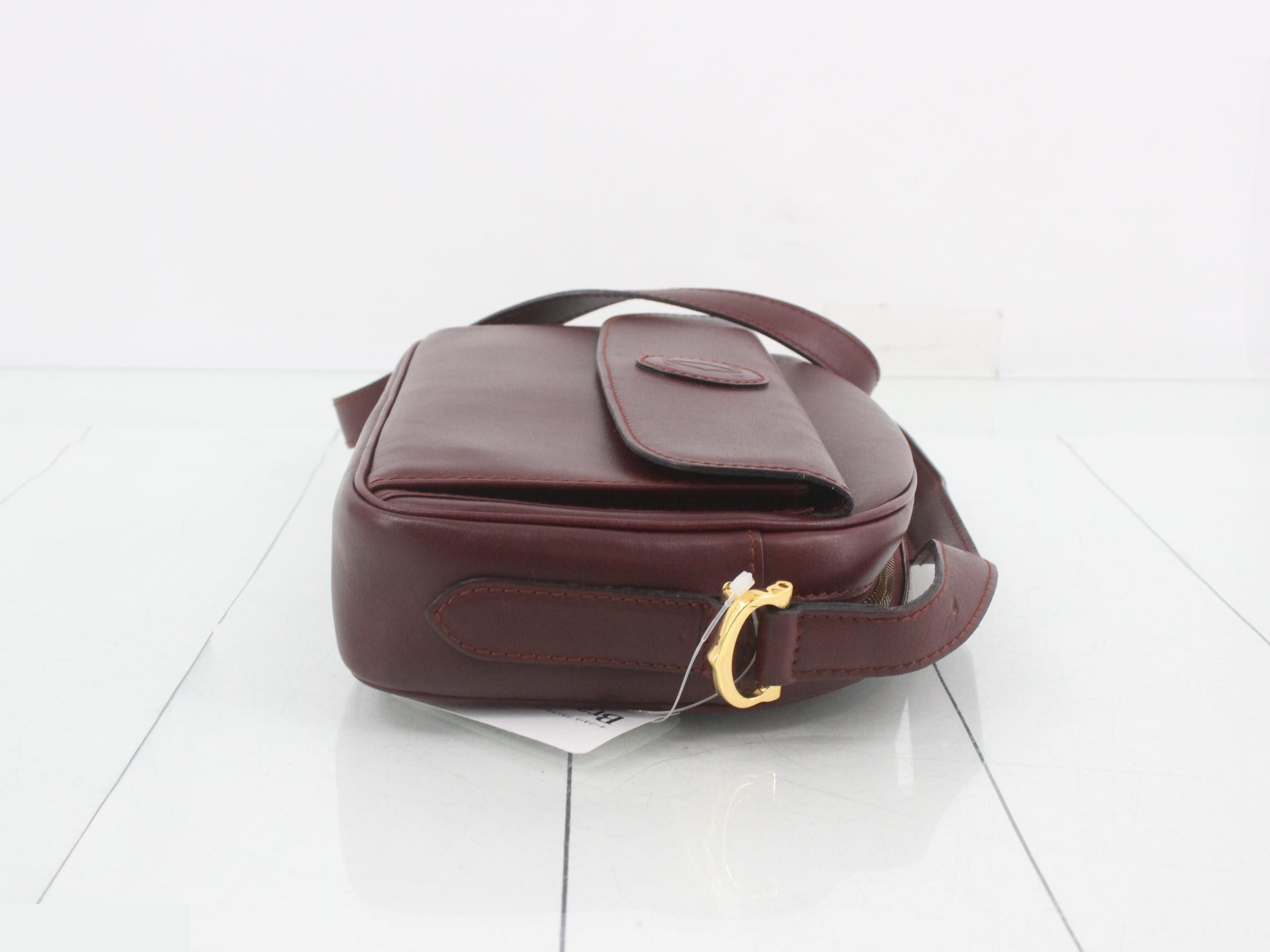 Must Line (Bag) - Shoulder Bag — view 3