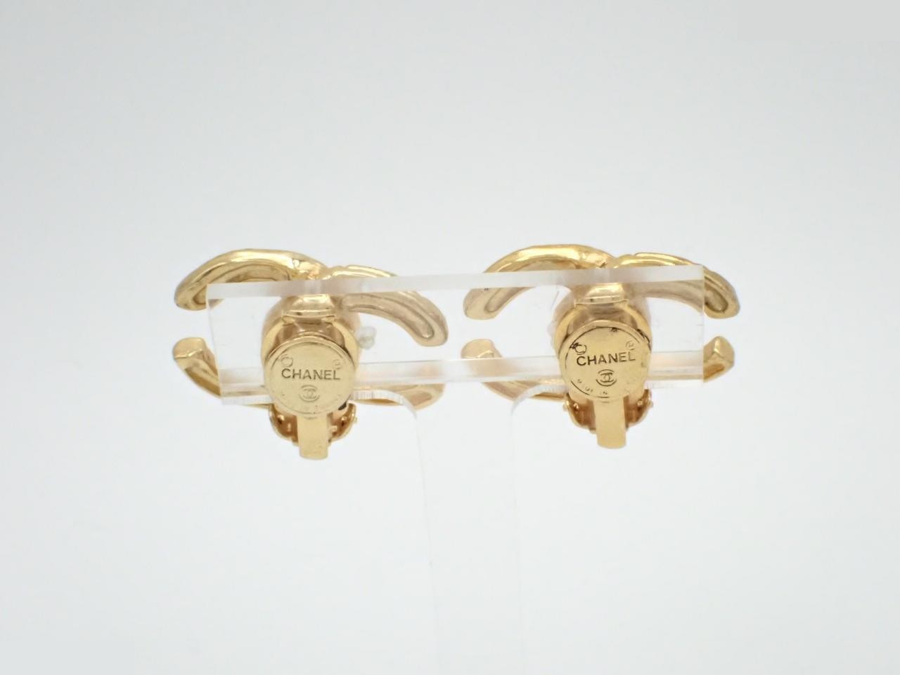 Gold earrings — view 2