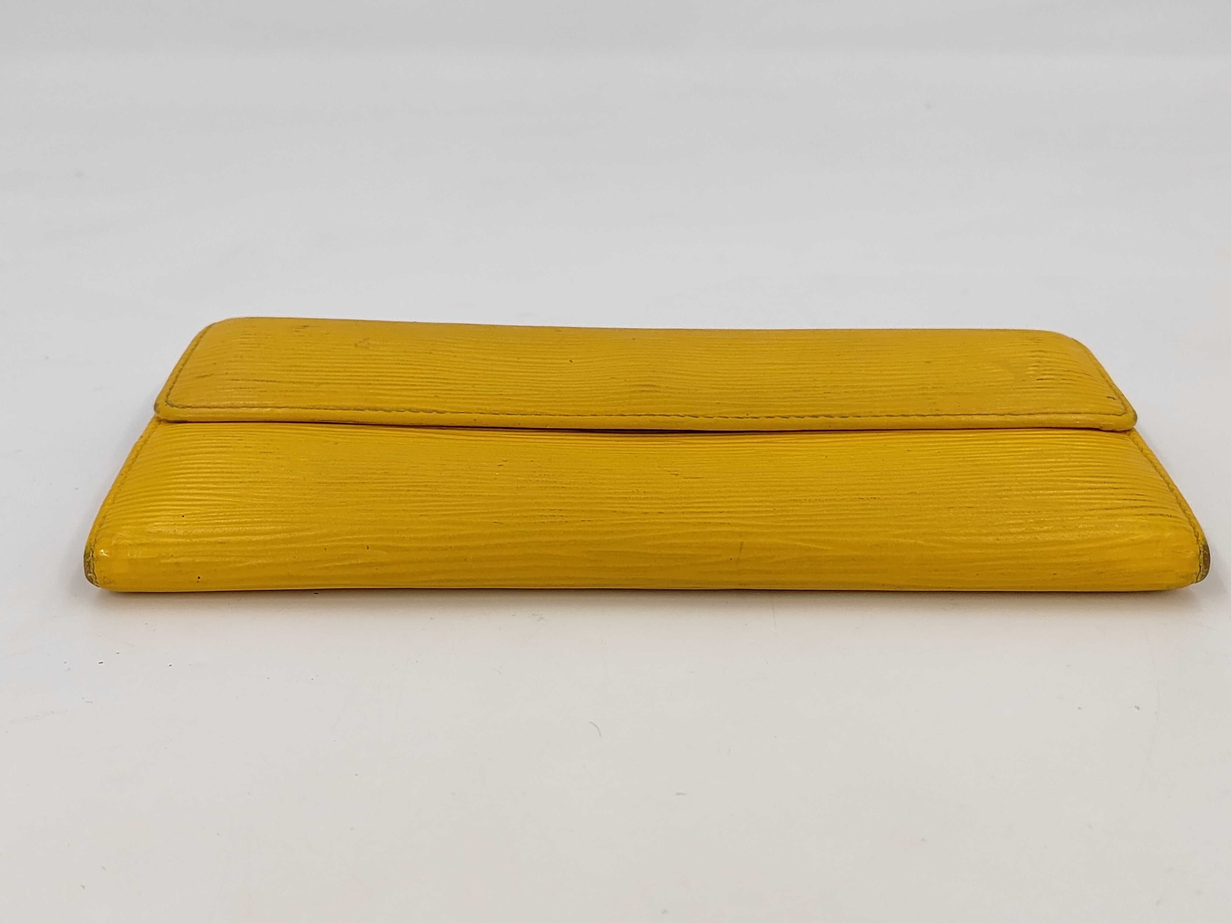 Other Wallets — view 3