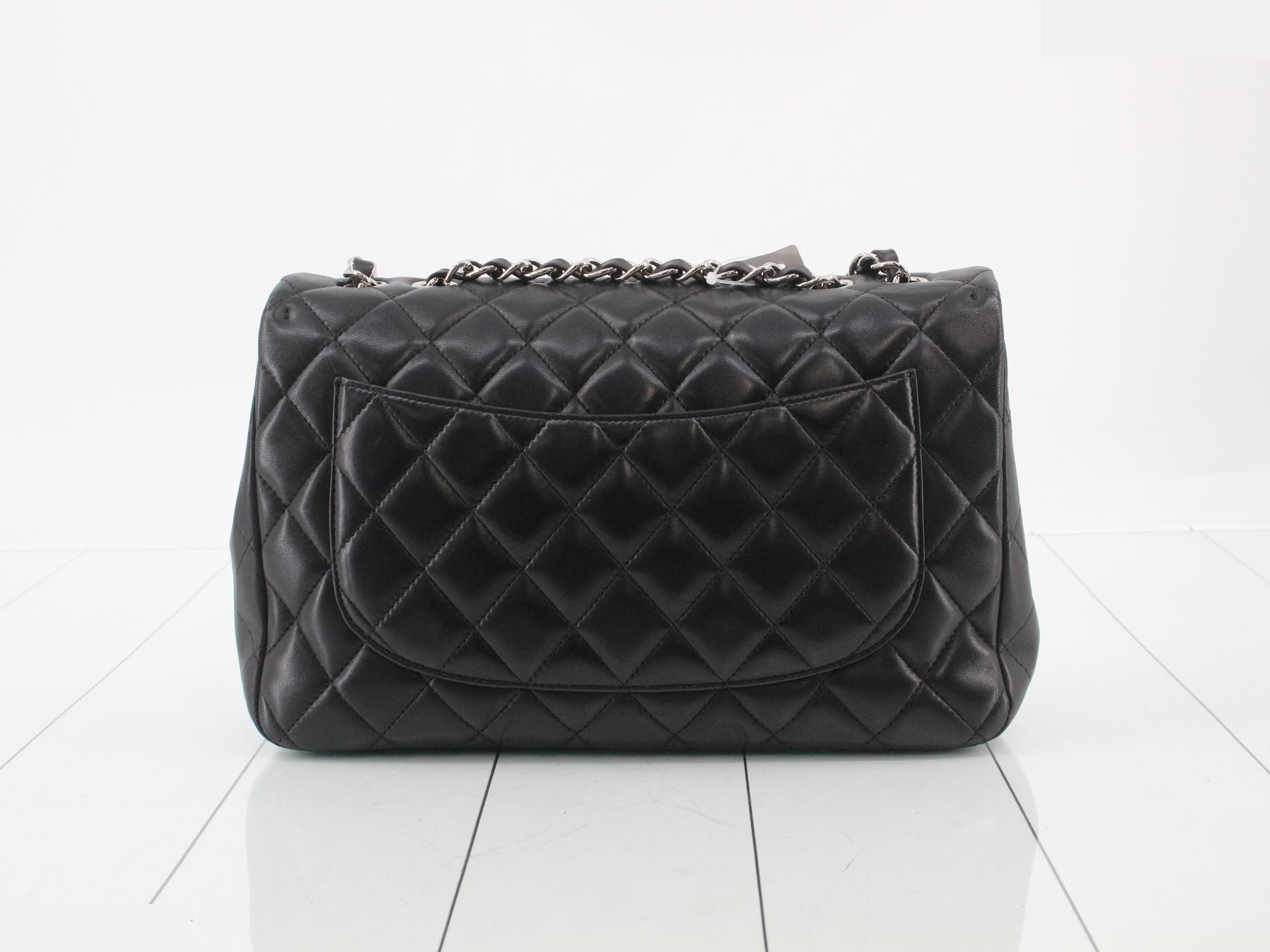 Large Matelassé 30 Leather Coco Mark Double Chain Shoulder Bag — view 2