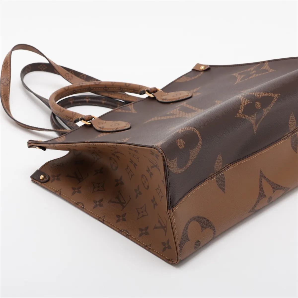 Giant Monogram Reverse OnTheGo MM M45039 TR5109 Brown (RFID detected) — view 4