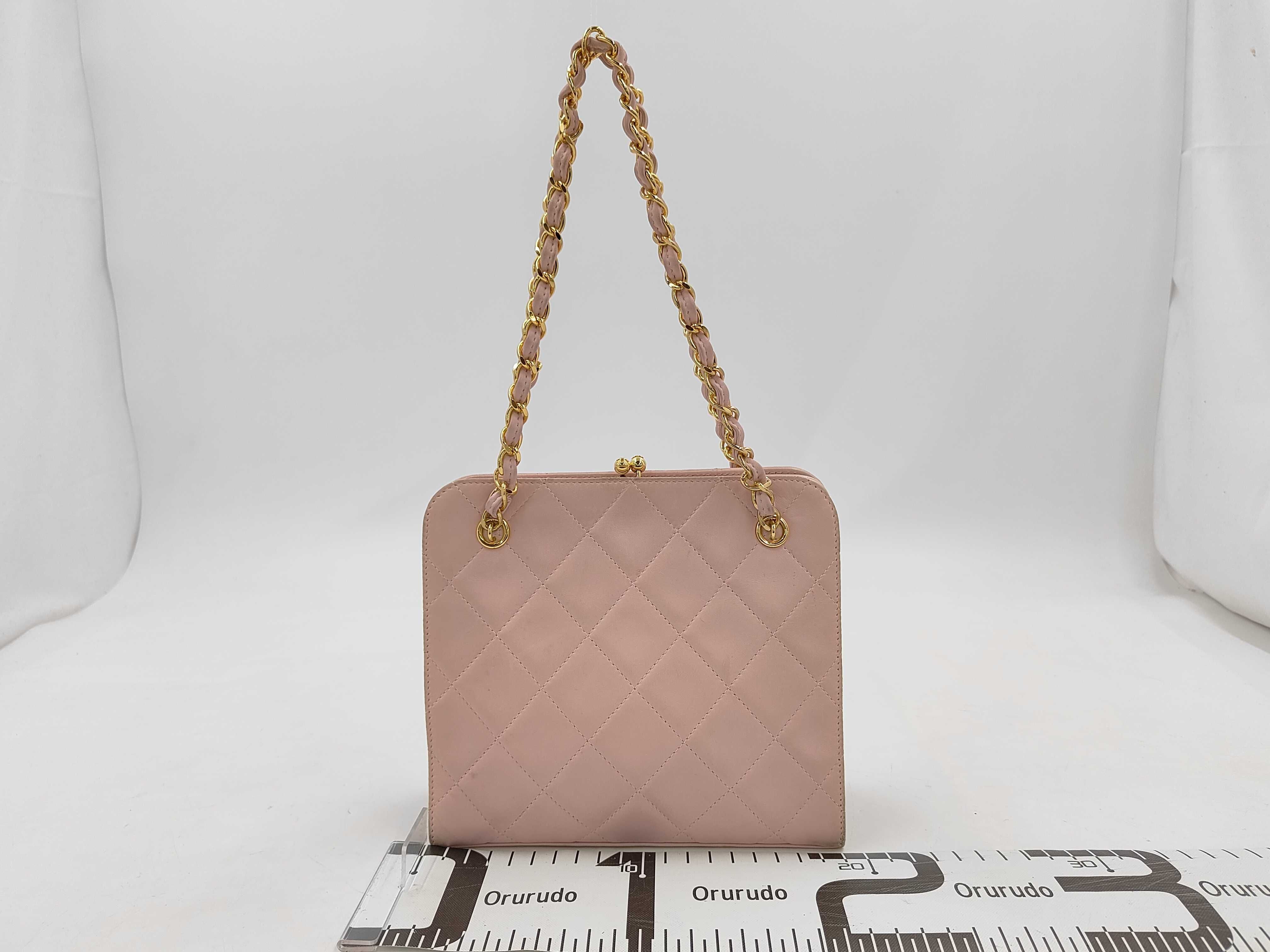 ID- Matelasse cow skin chain shoulder bag Pink Gold Metal Fittings #4756 Shoulder bag — view 2